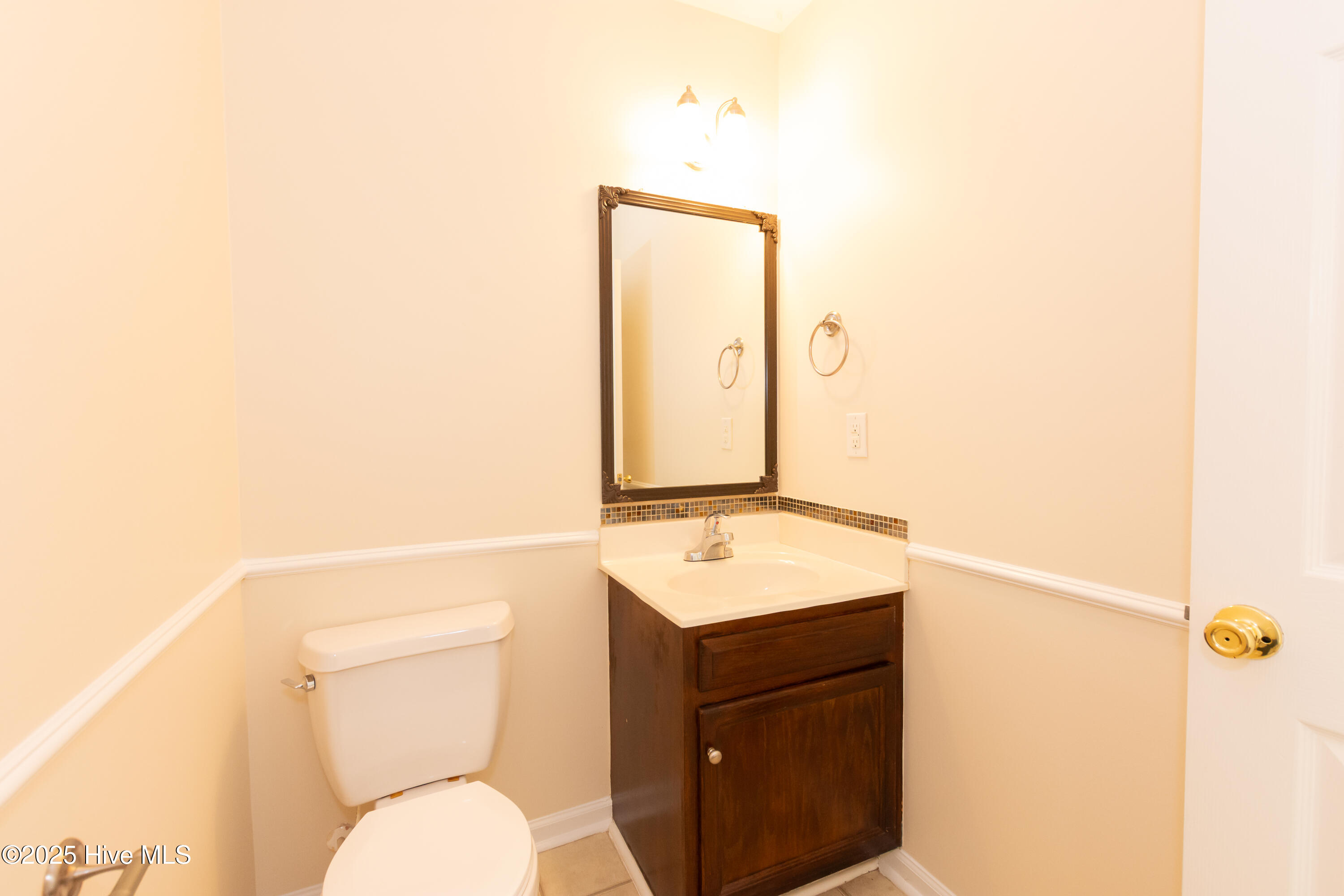 100541193 | Photo 11