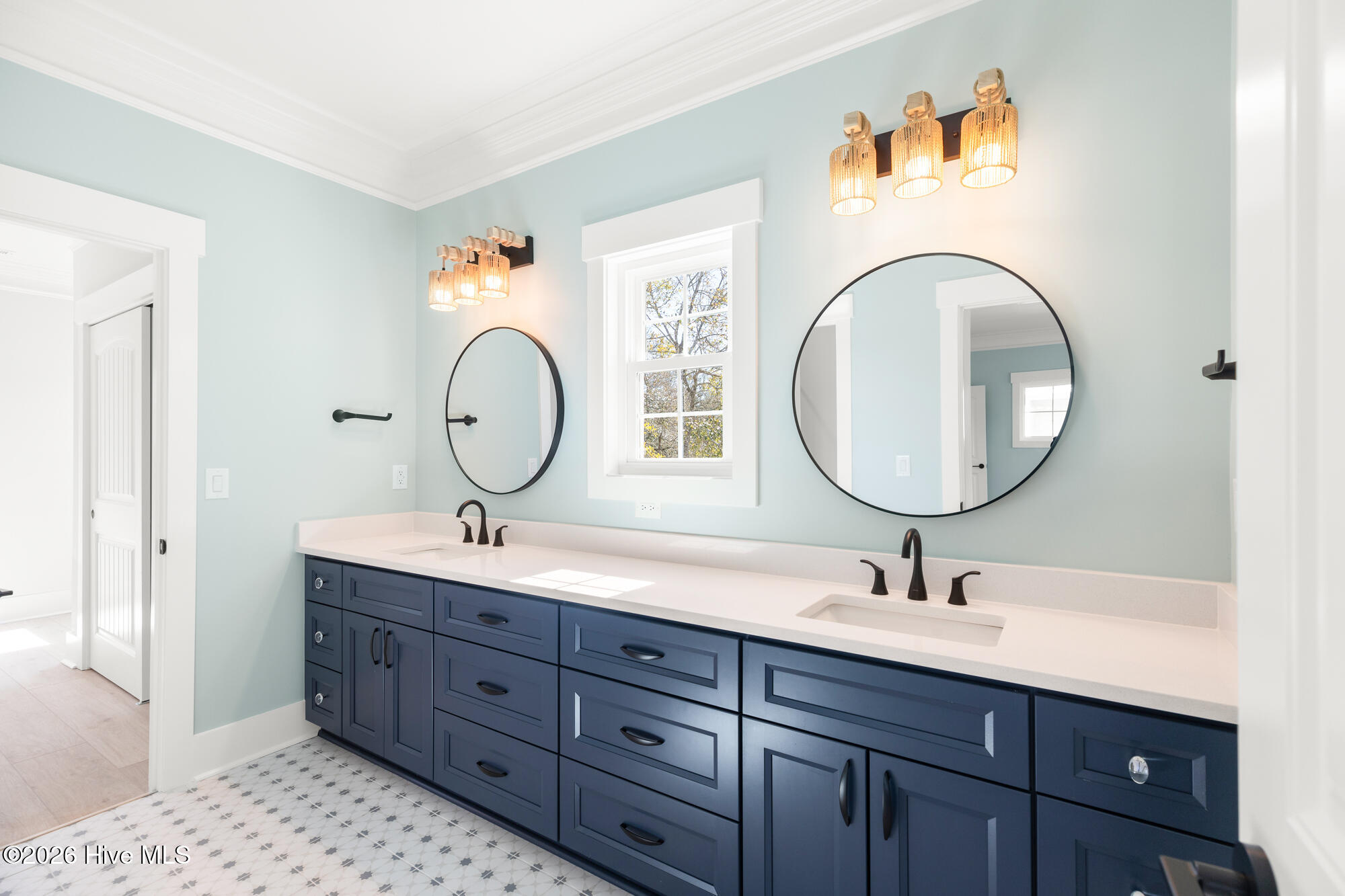 100516675 | Photo 62