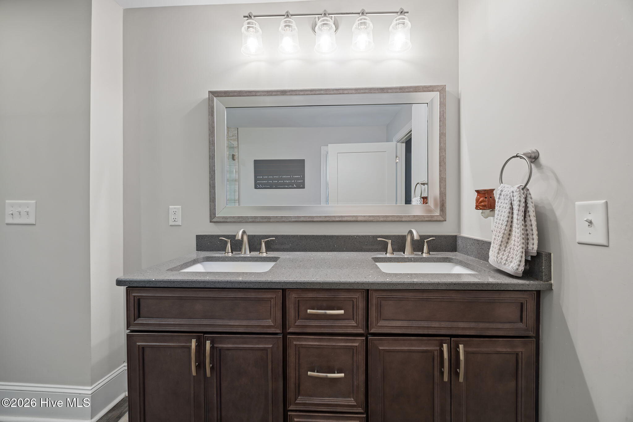 primary suite bathoom