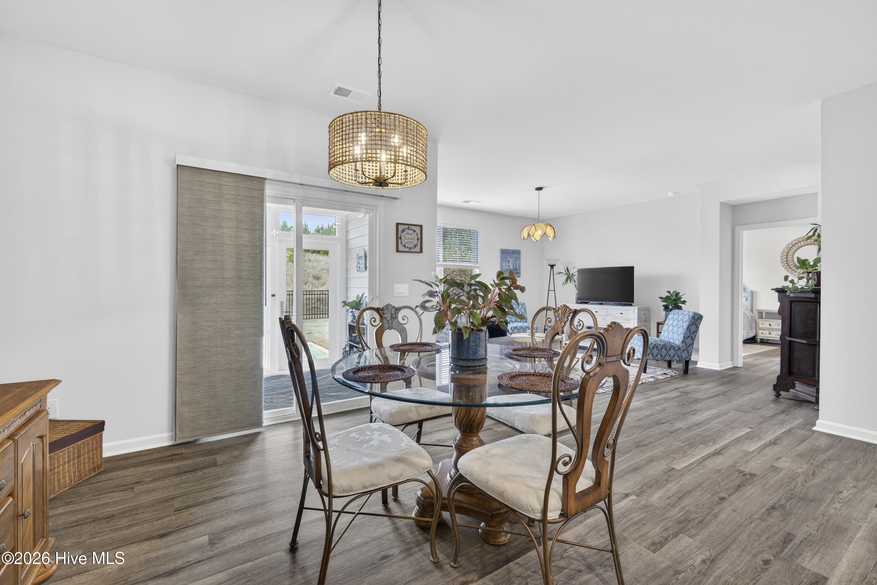 100559024 | Photo 15