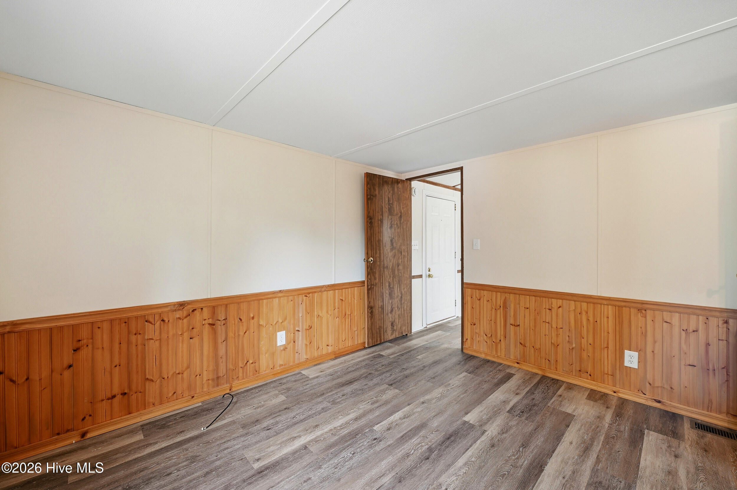 100552656 | Photo 19