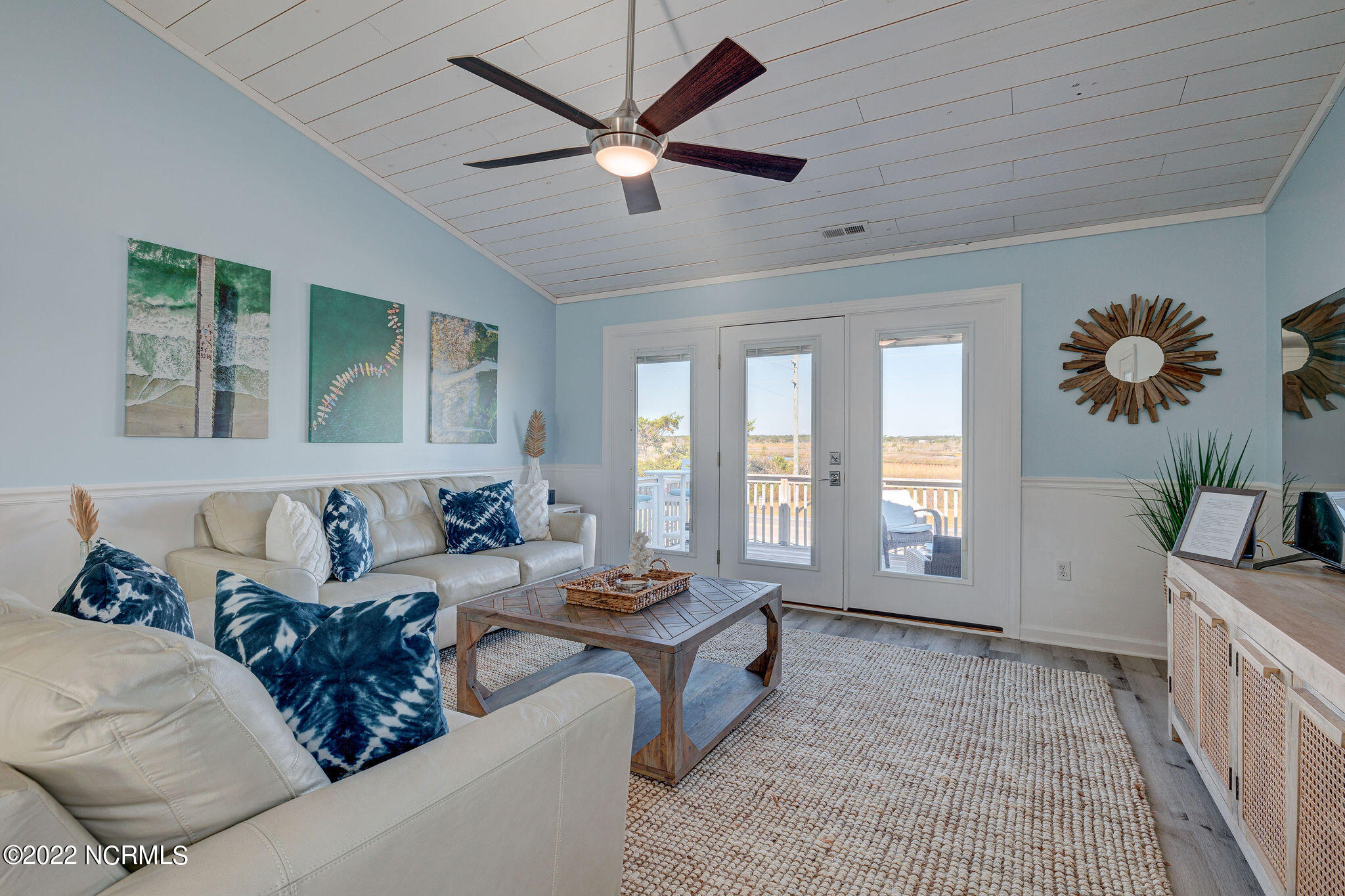 100542214 | Photo 14