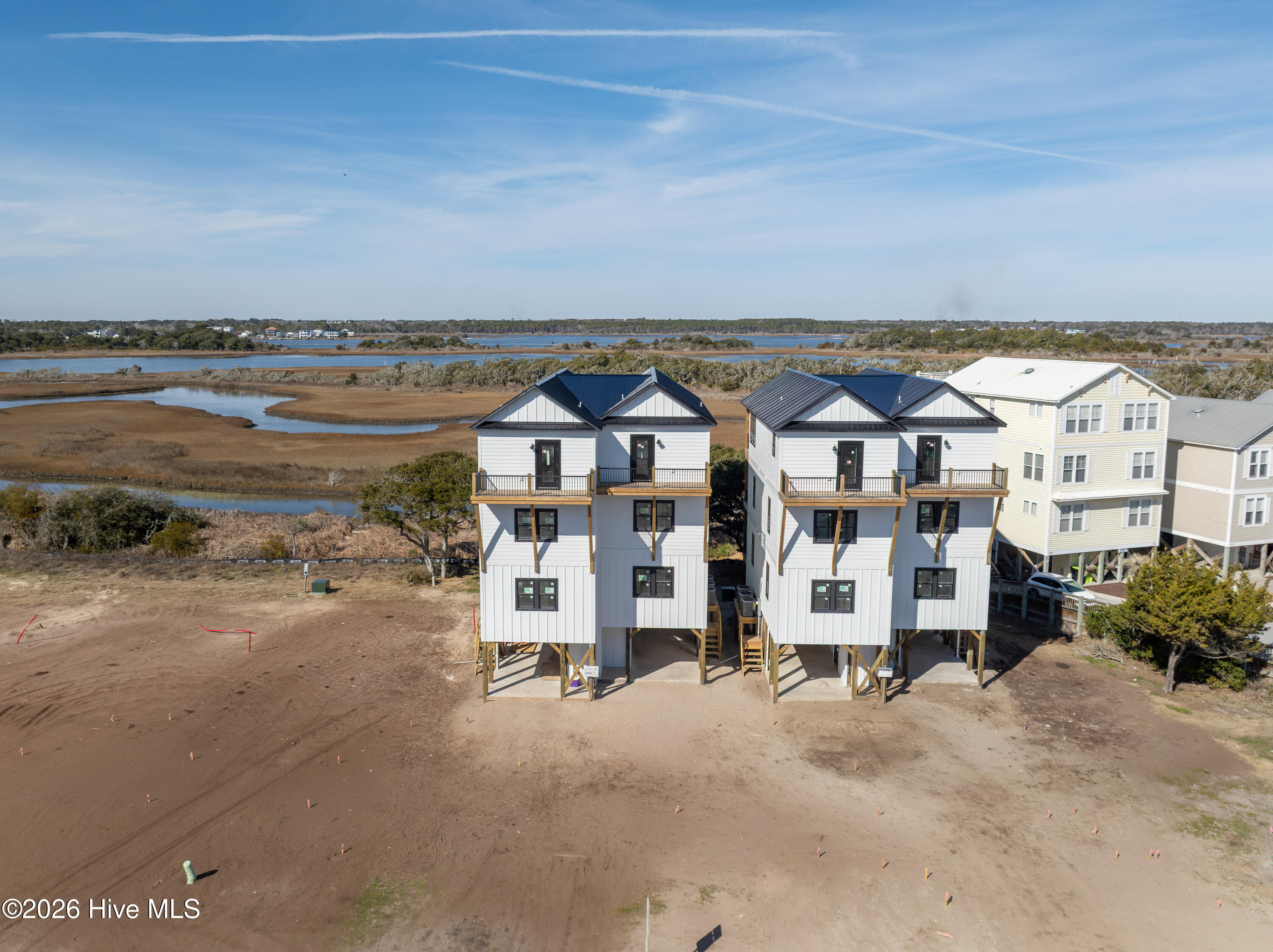 100552257 | Photo 35