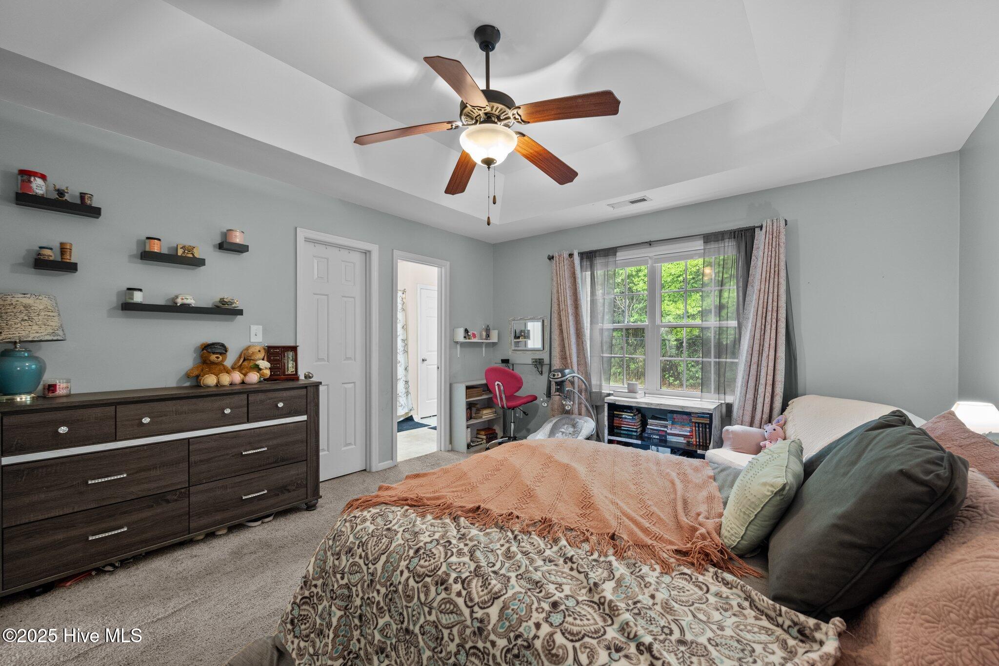 100557104 | Photo 31