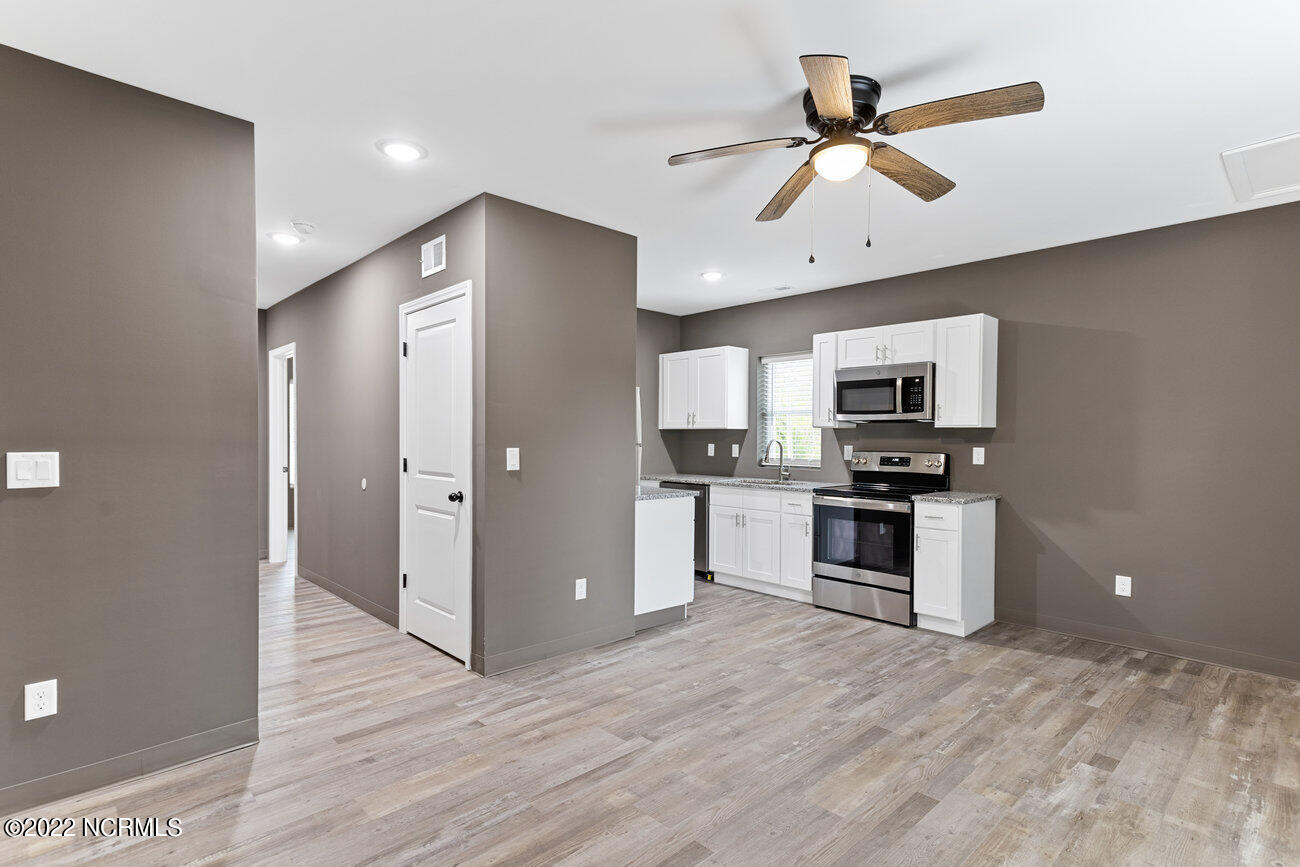 100492638 | Photo 23