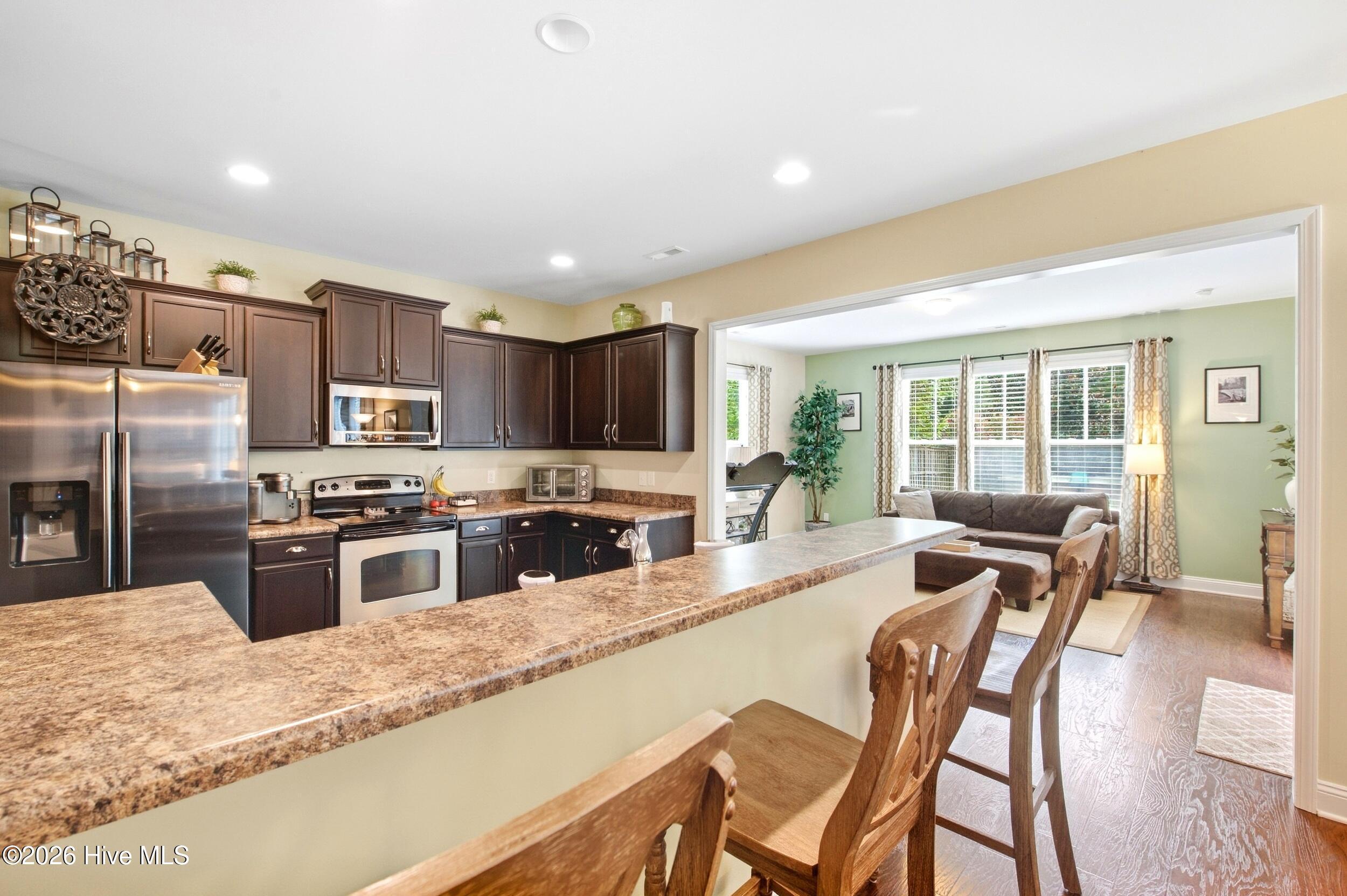 422 Chablis Way, Wilmington, NC 28411 – photo 10: 13_422_chablis_way_013