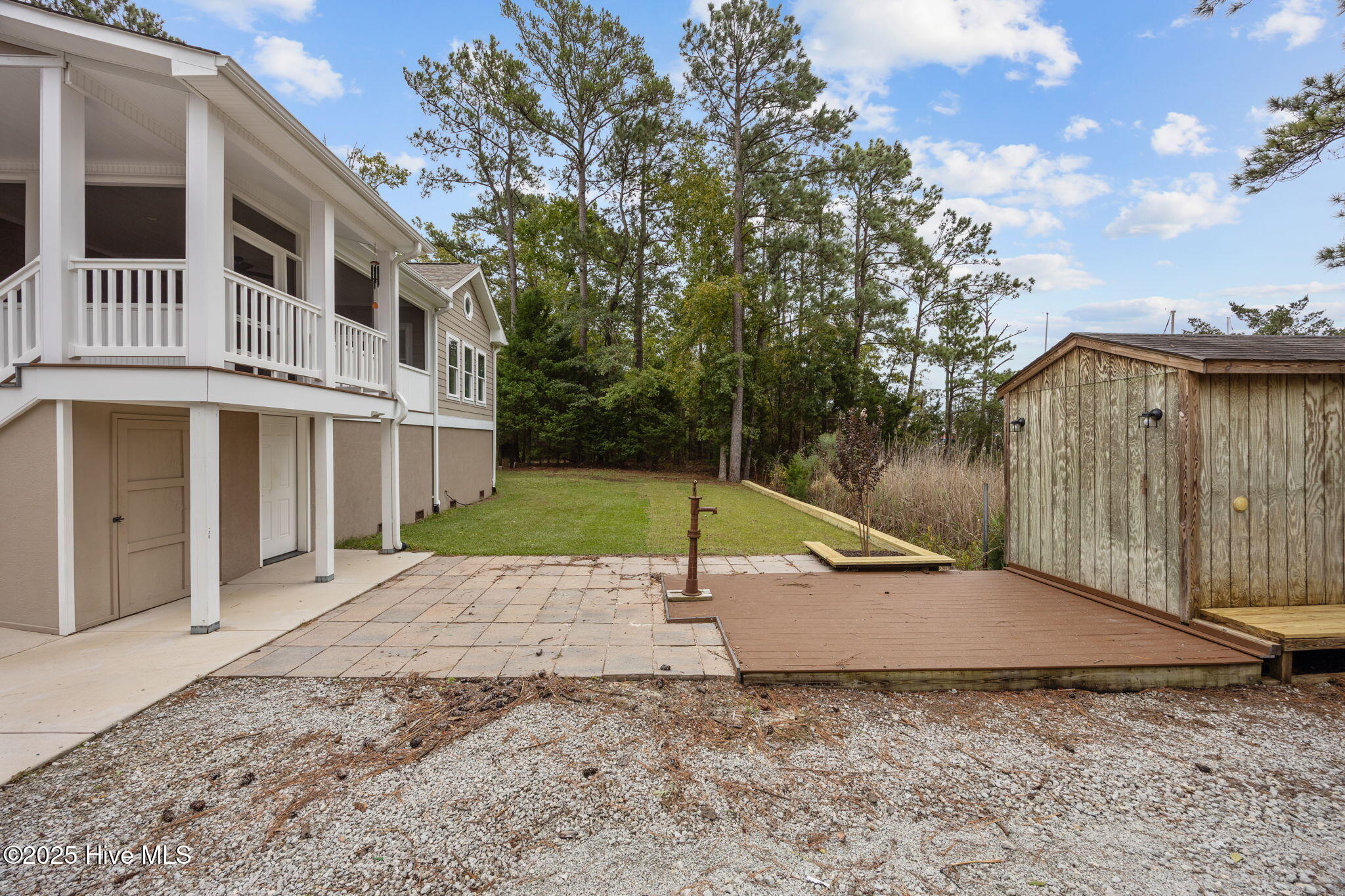 402 Whittaker Point Road,Oriental