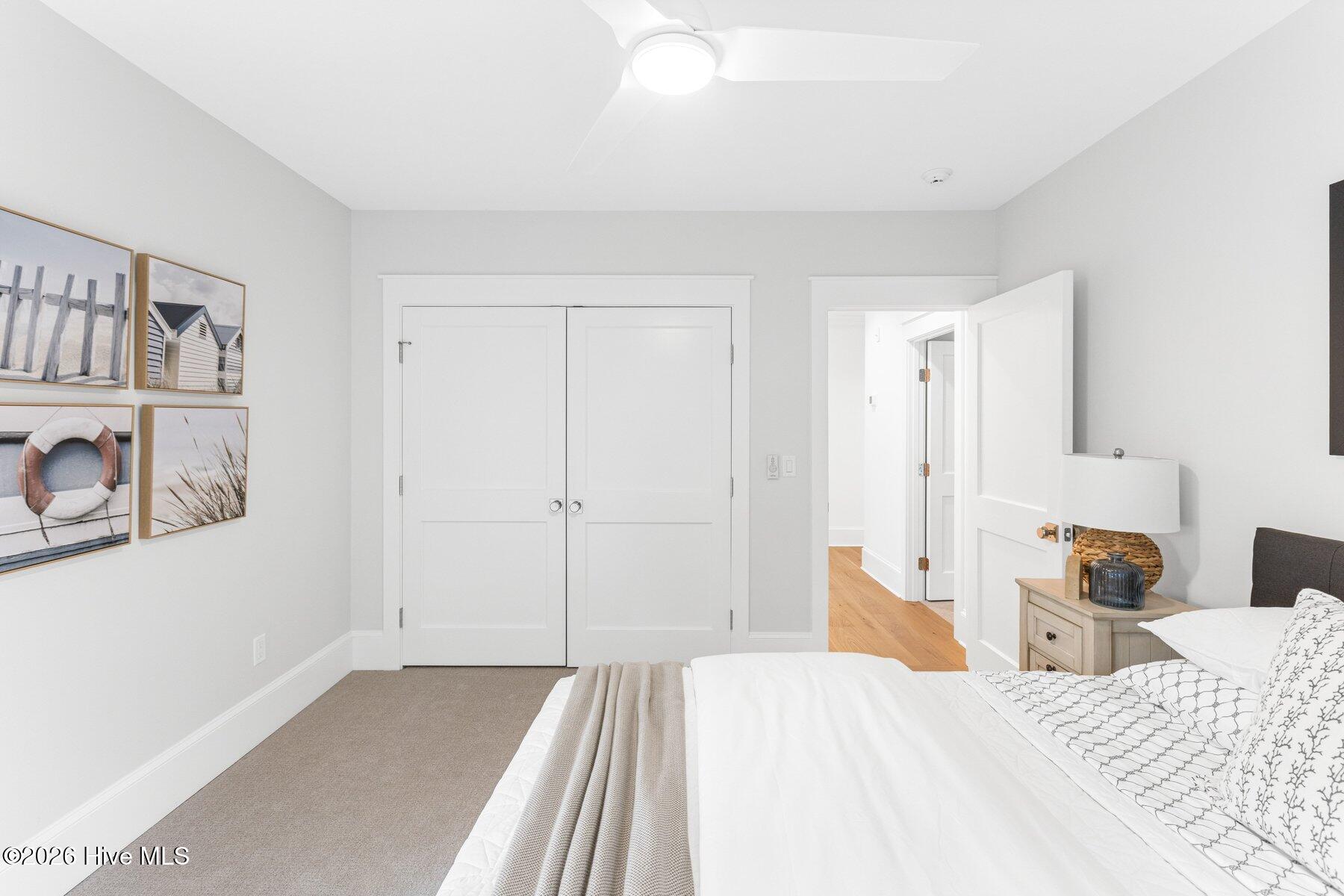 100554015 | Photo 42