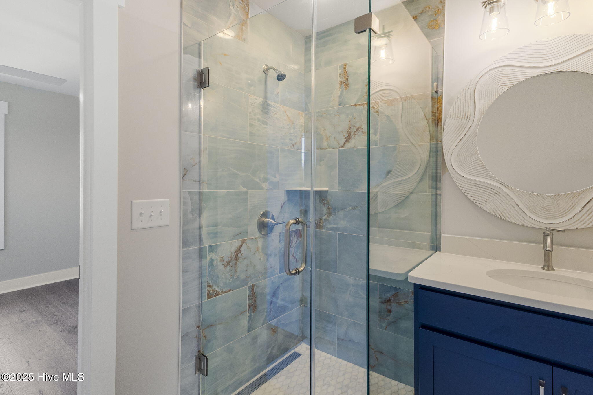 100522656 | Photo 50