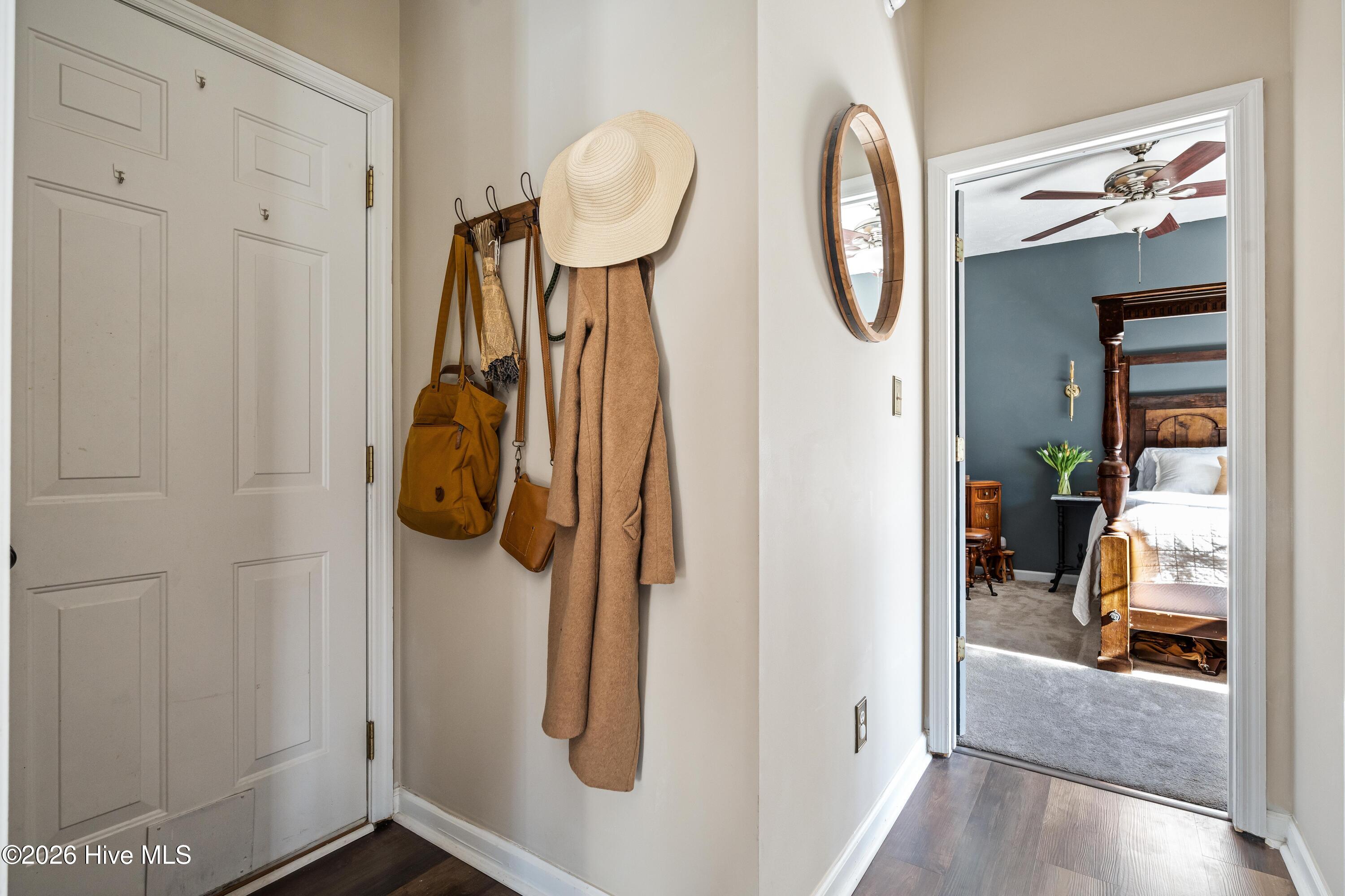 100556314 | Photo 28