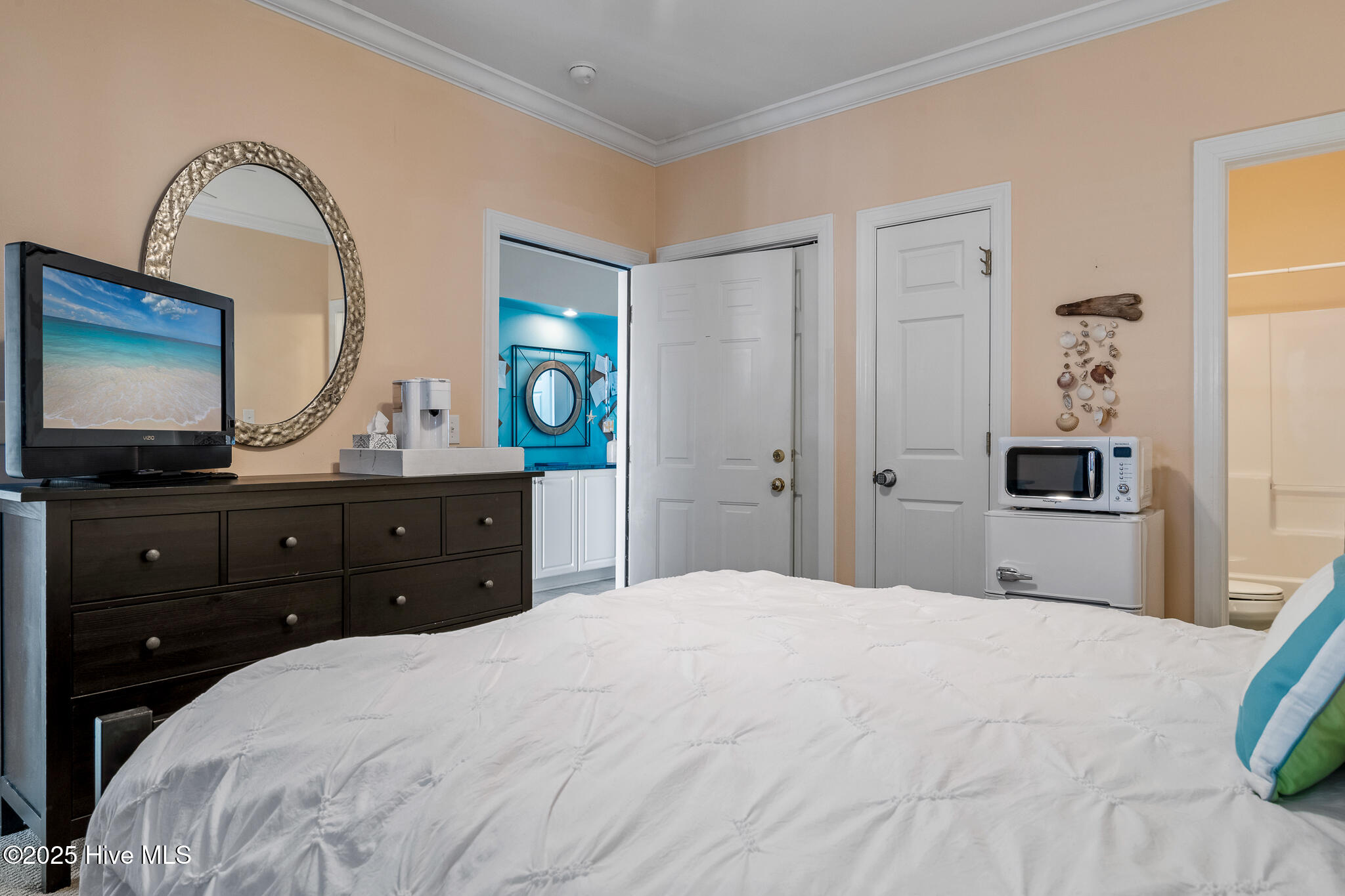 100492217 | Photo 28