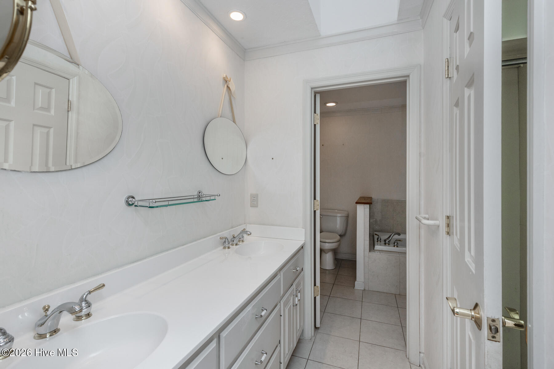 primary-bath1