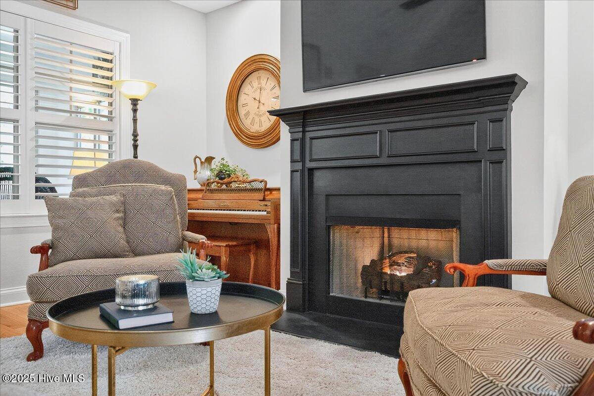 100541263 | Photo 22