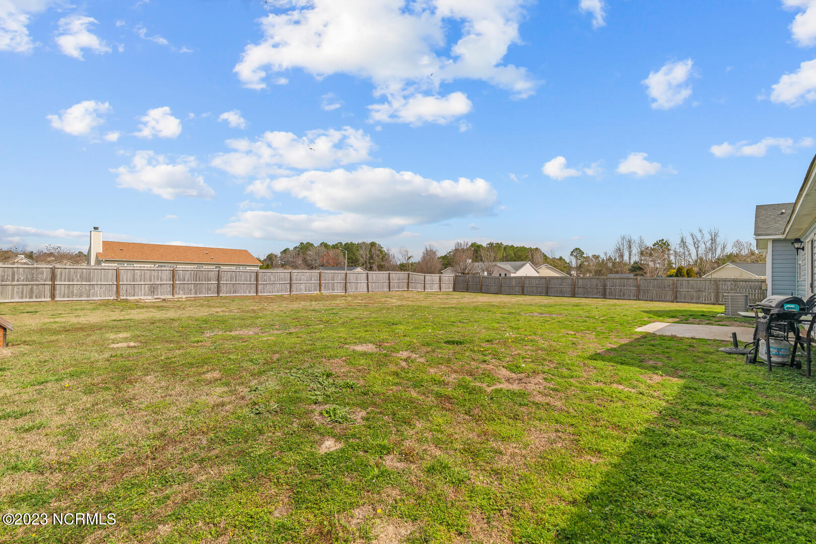 100542320 | Photo 38