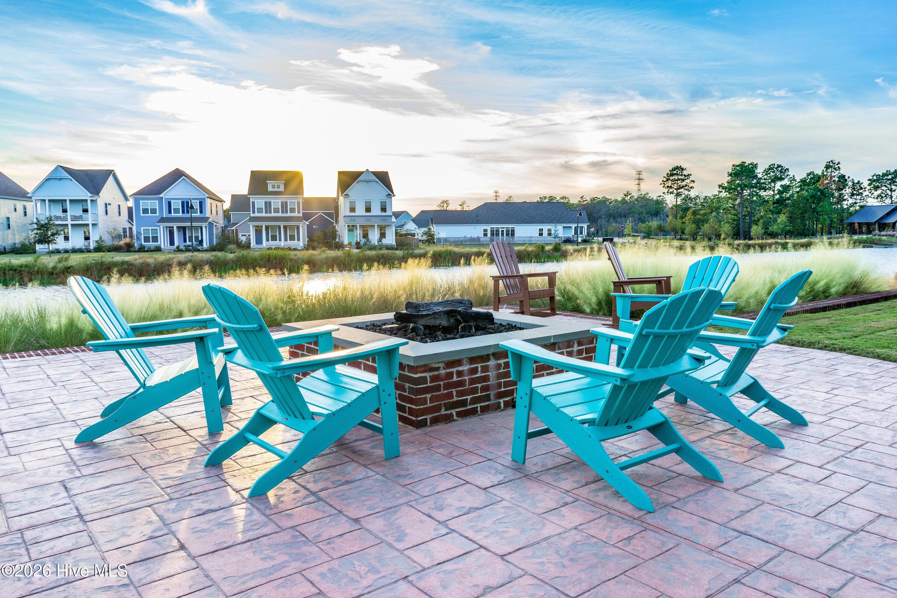 100548010 | Photo 42