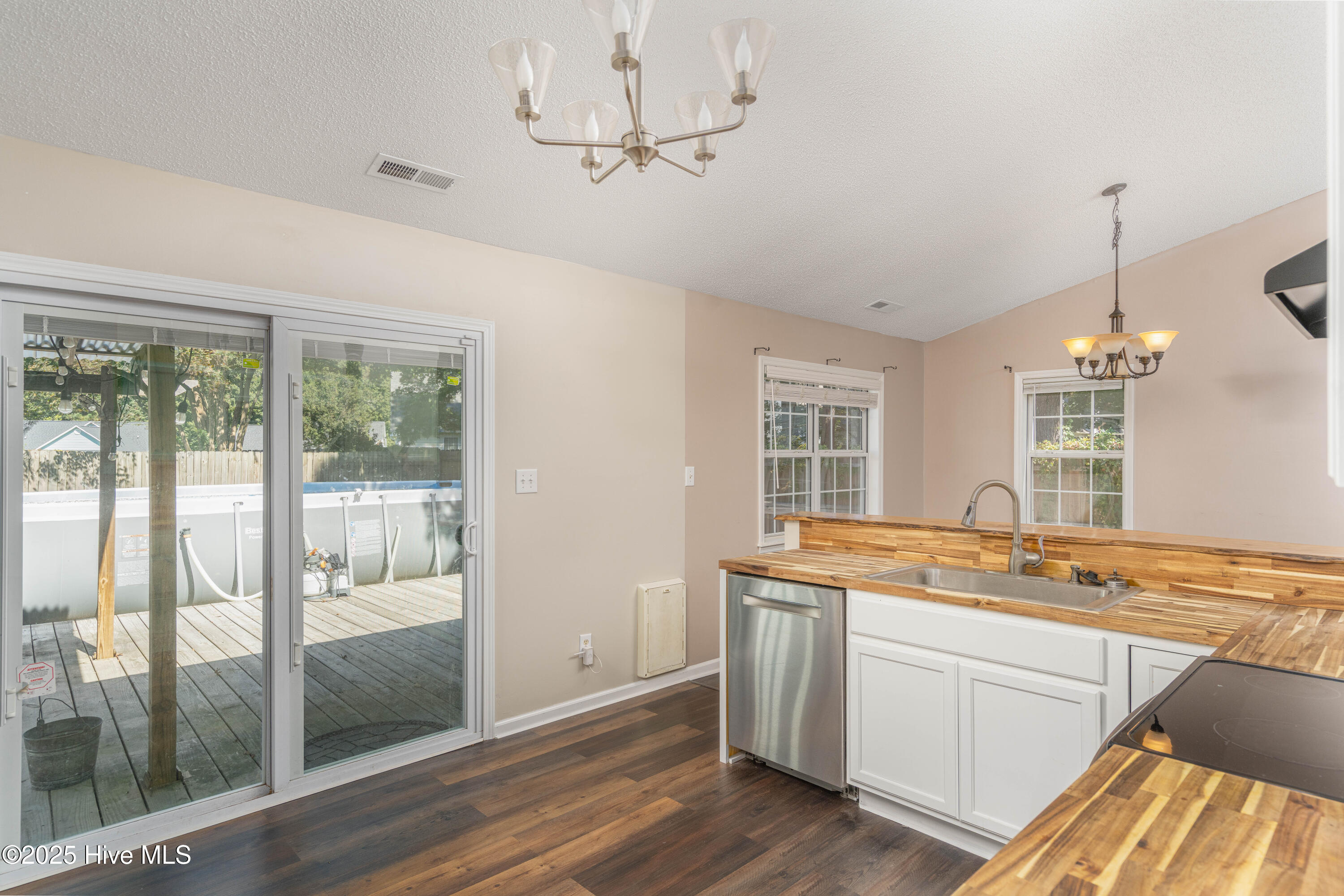 201 Brentcreek Cir-6