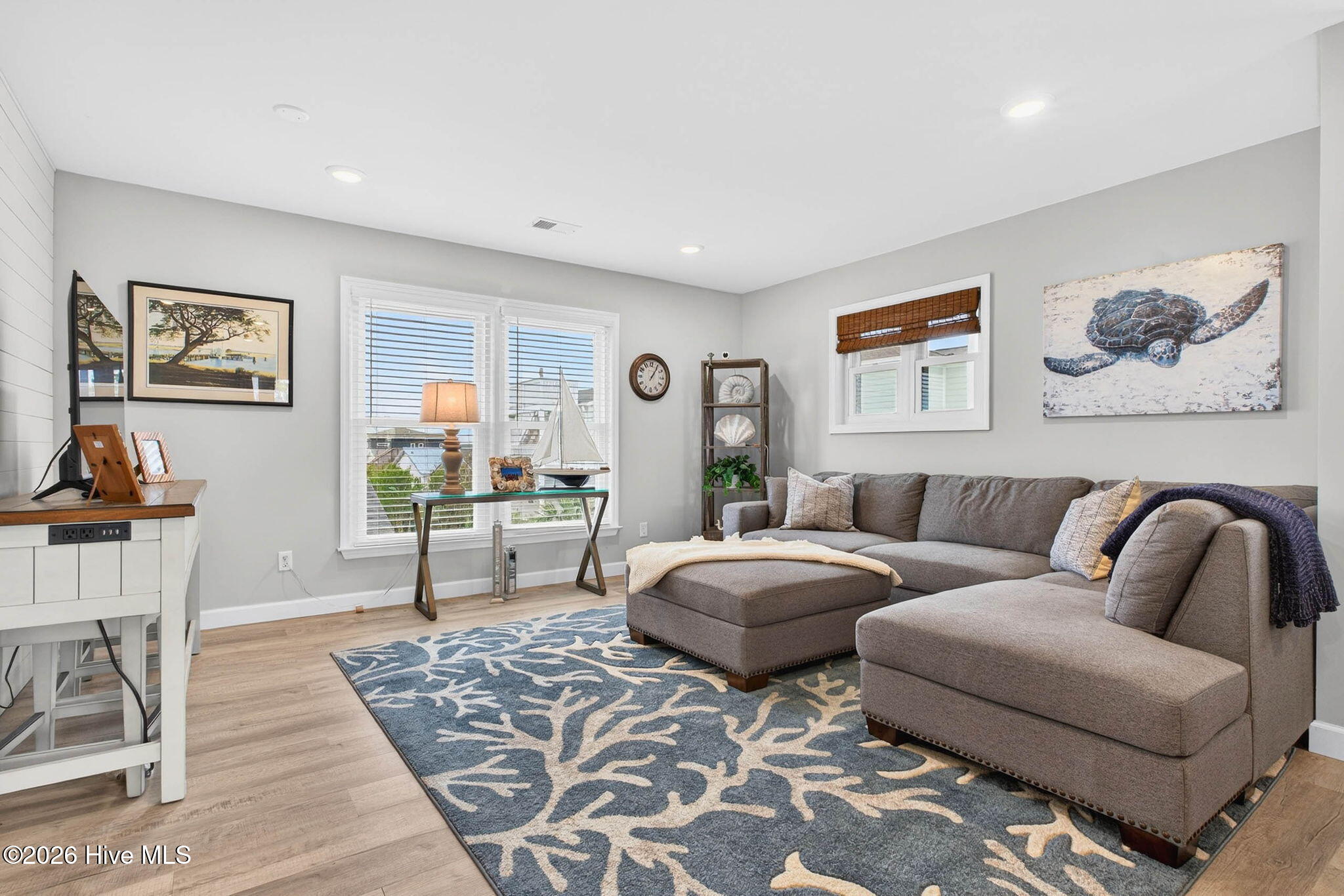 100565816 | Photo 31