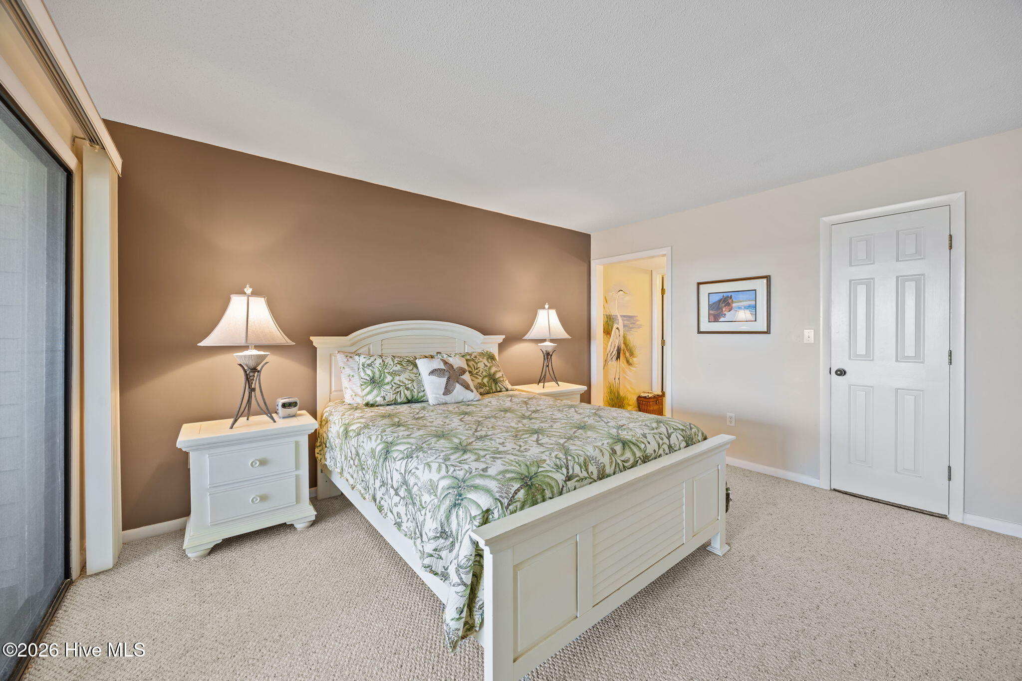 100565506 | Photo 15