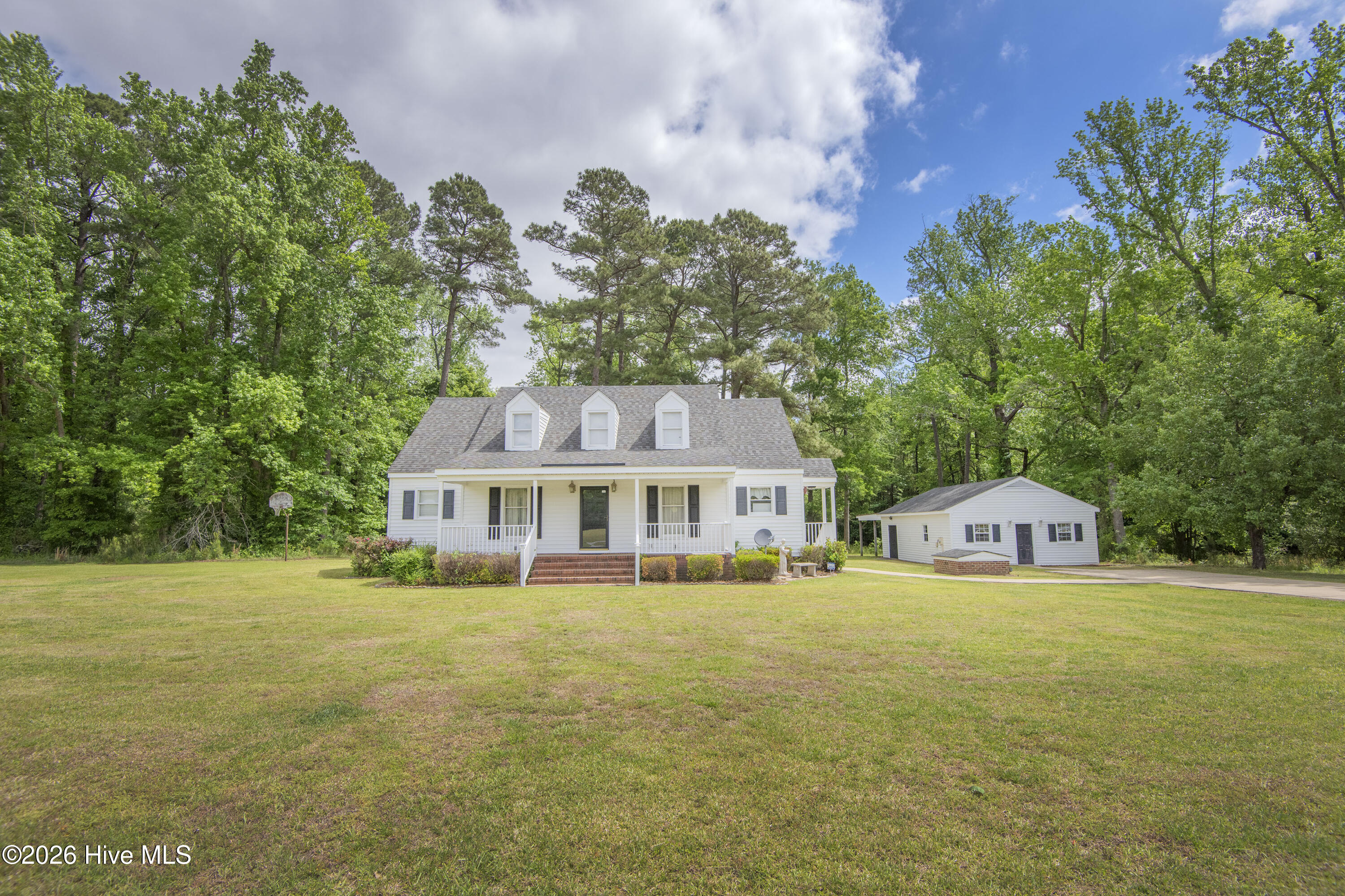 13 E Emily Gardens Drive, Selma, NC, 27576