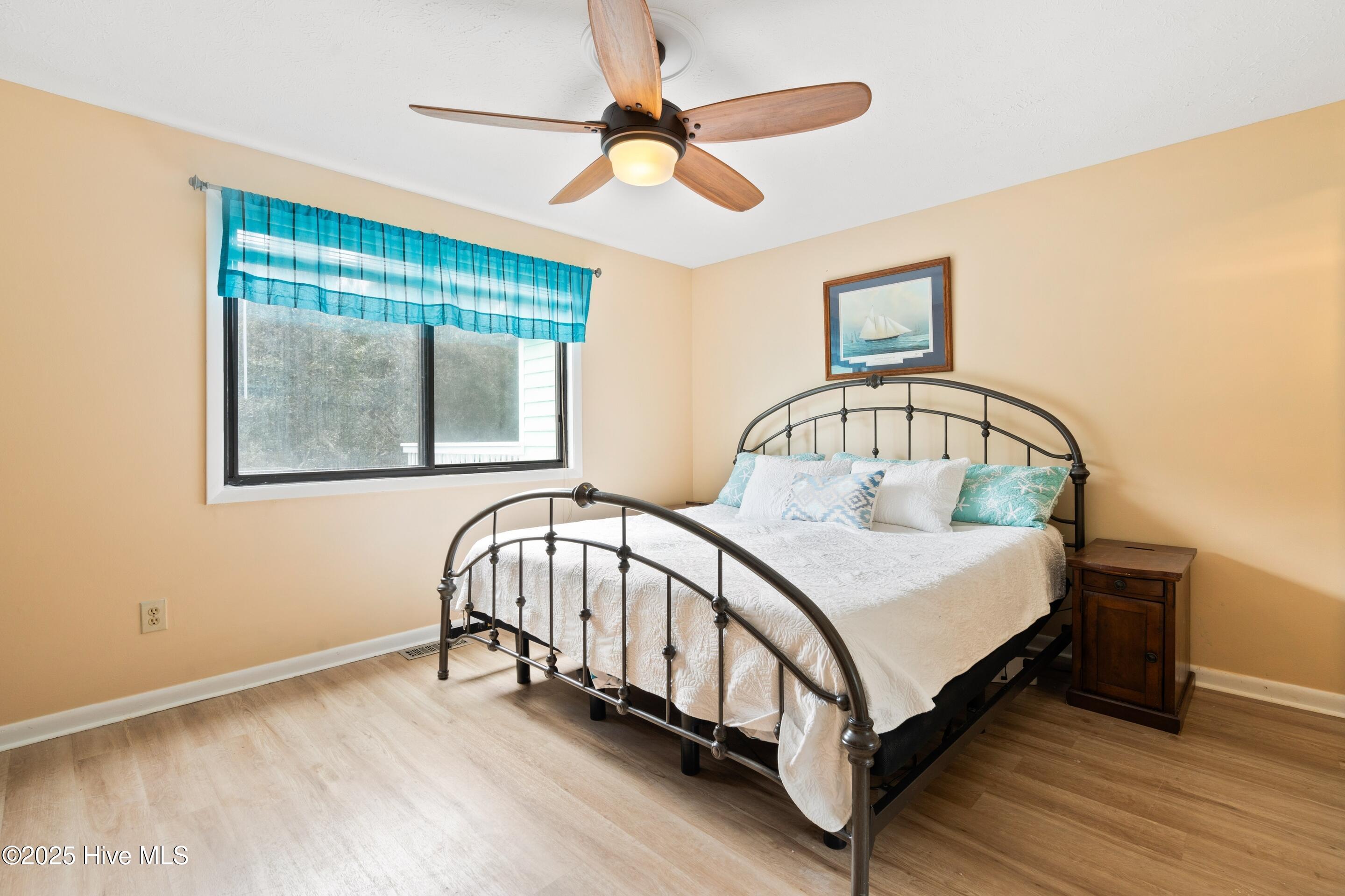 100532800 | Photo 29