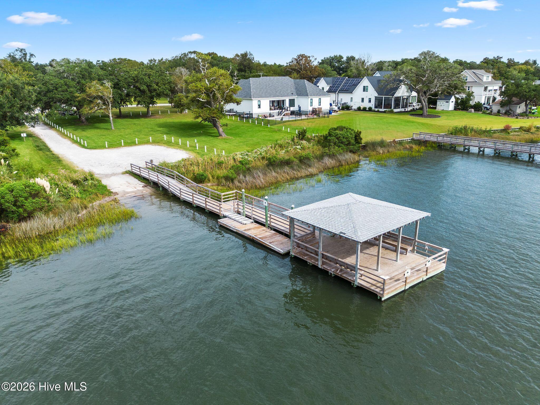 100567627 | Photo 13