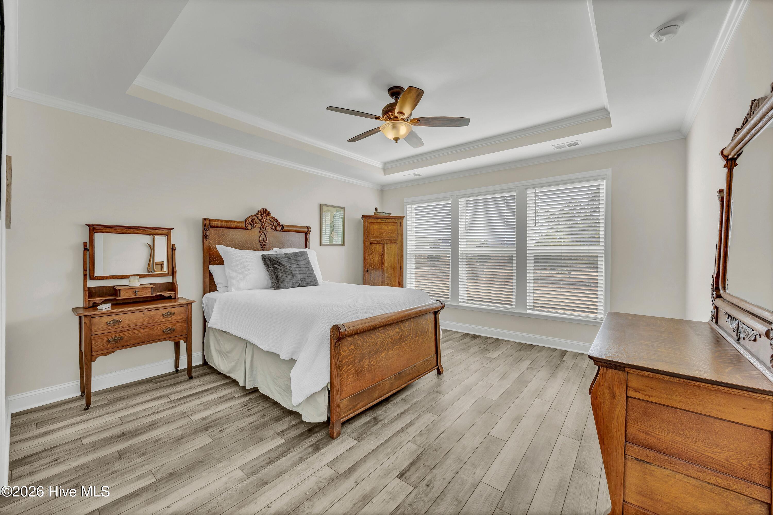 100552625 | Photo 78