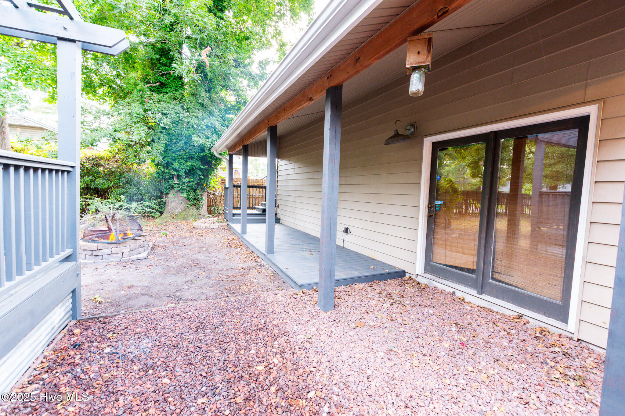 100529268 | Photo 47