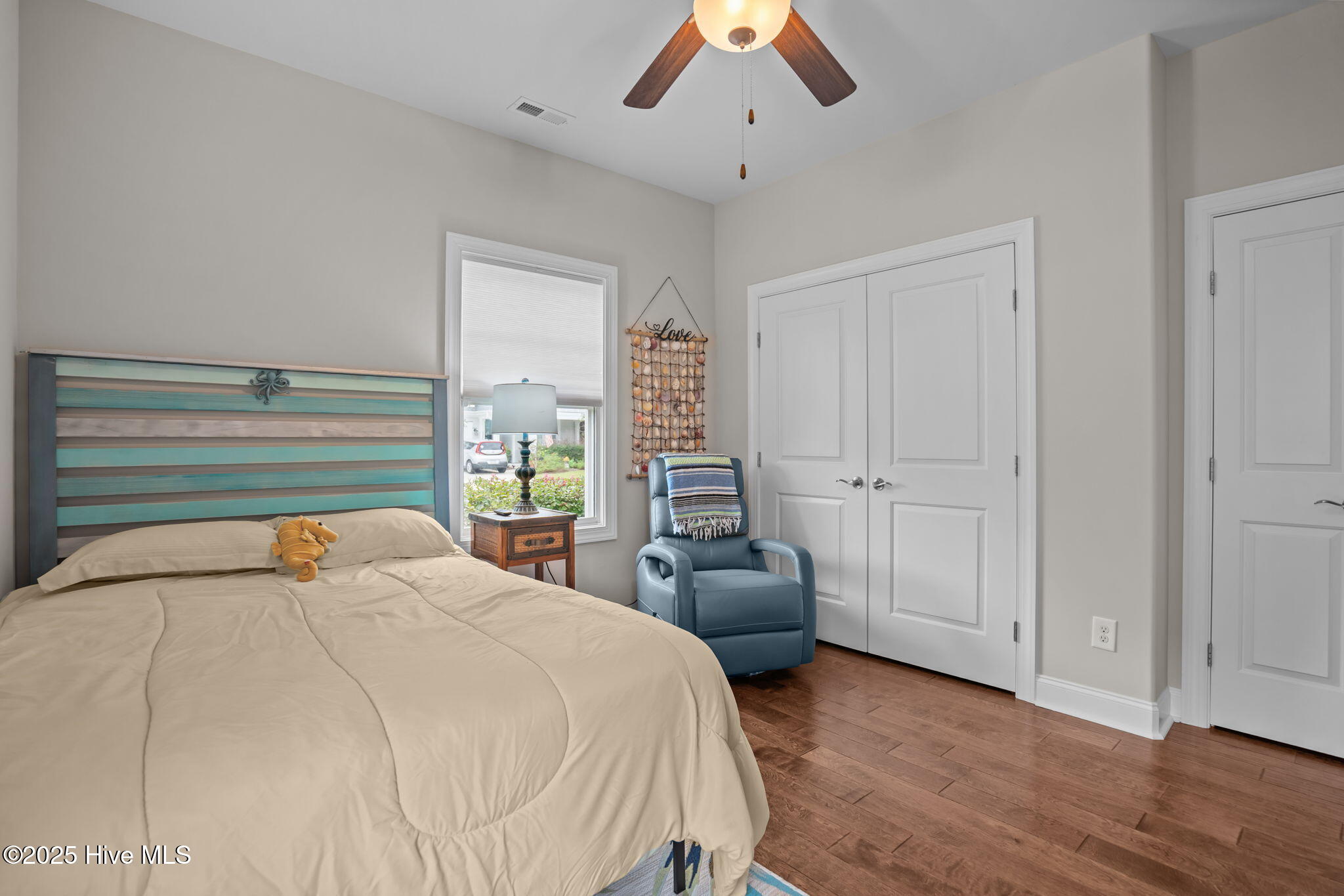 100536658 | Photo 23