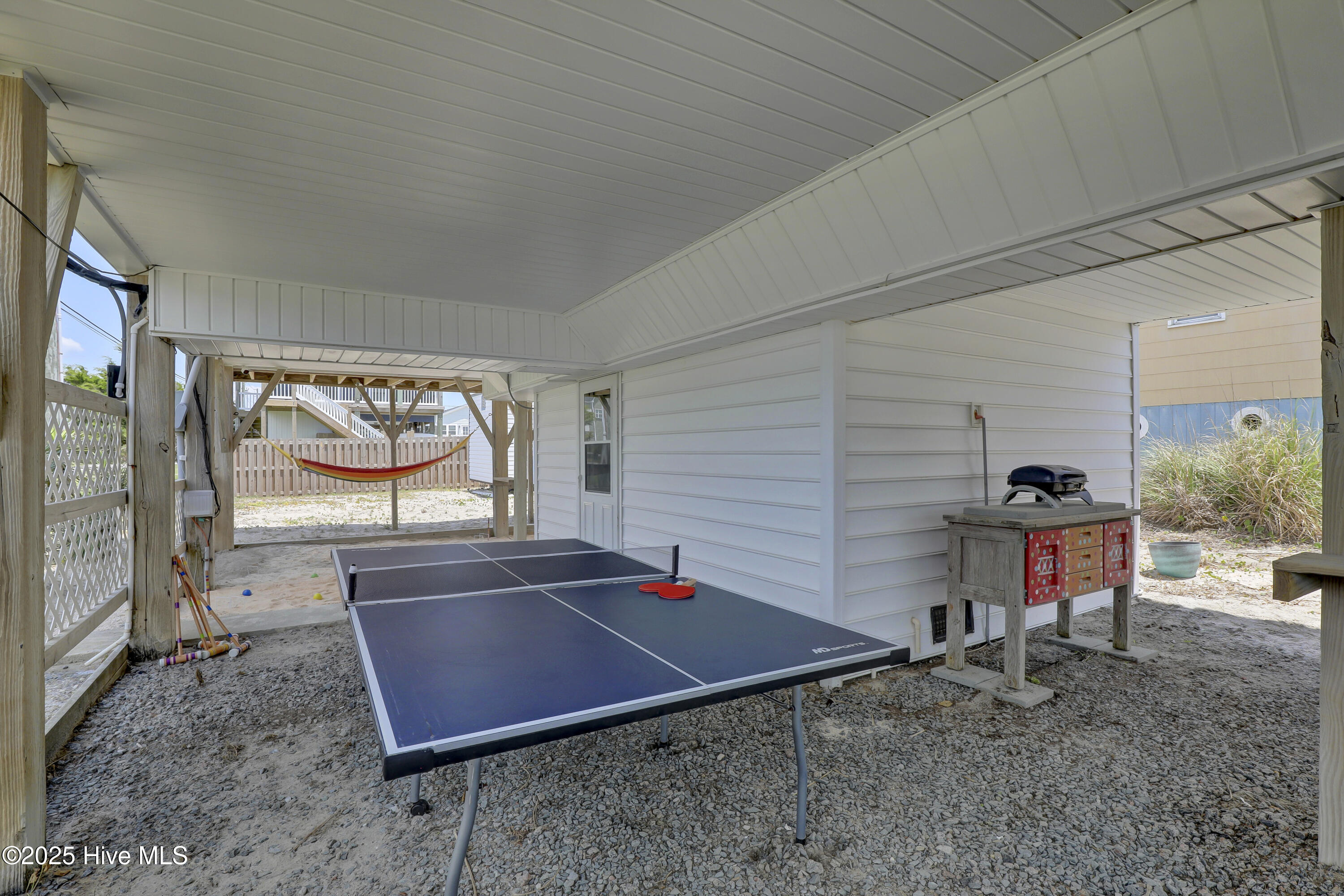 100562583 | Photo 27