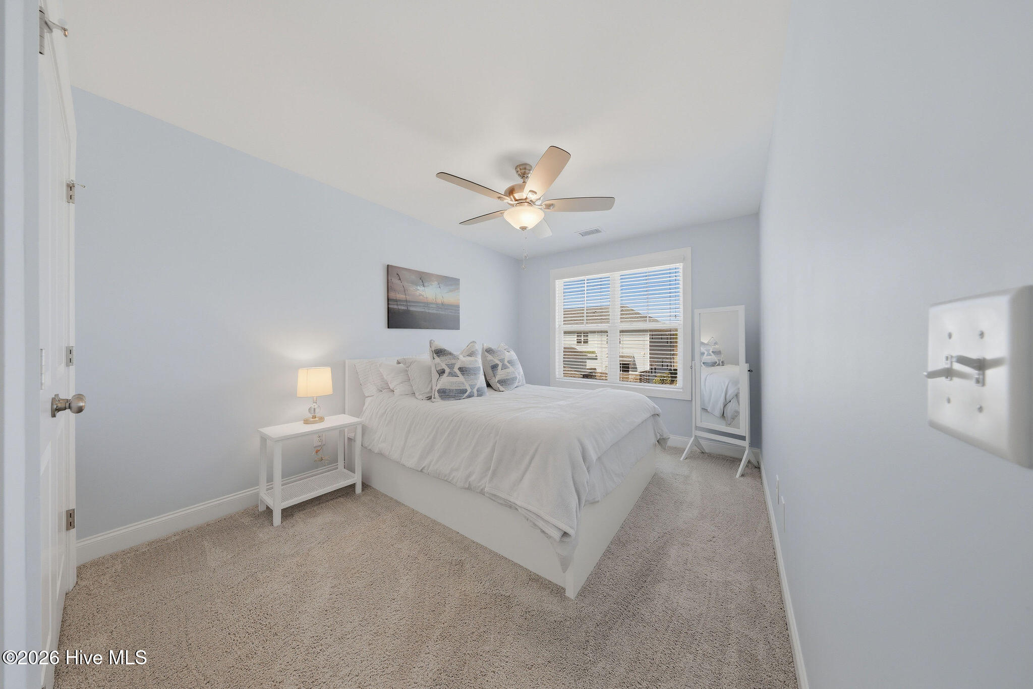 100567666 | Photo 31