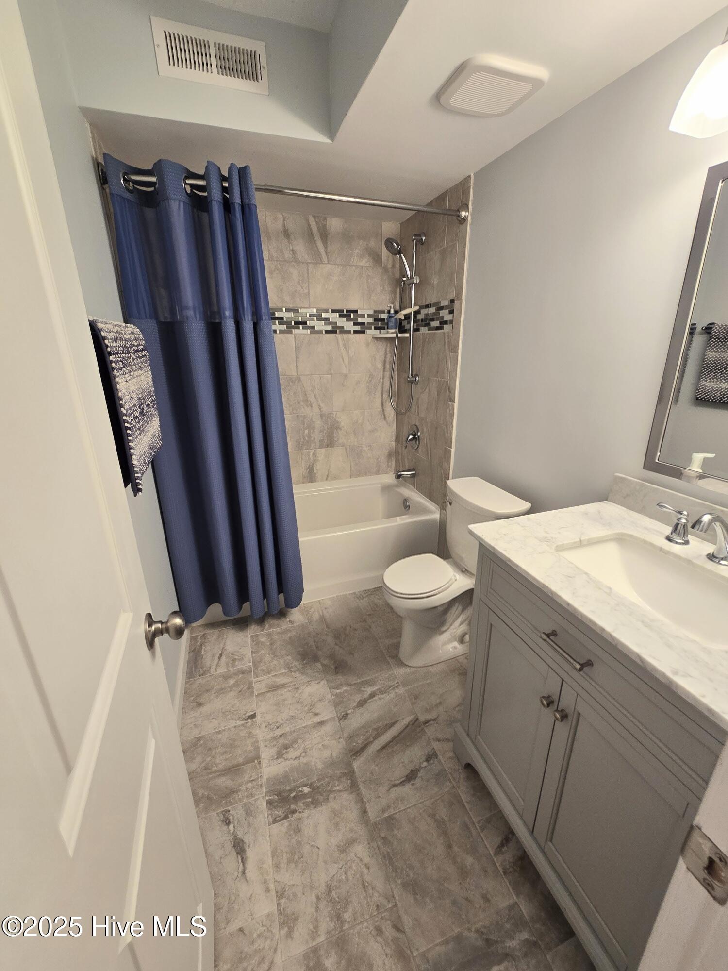 100520081 | Photo 28