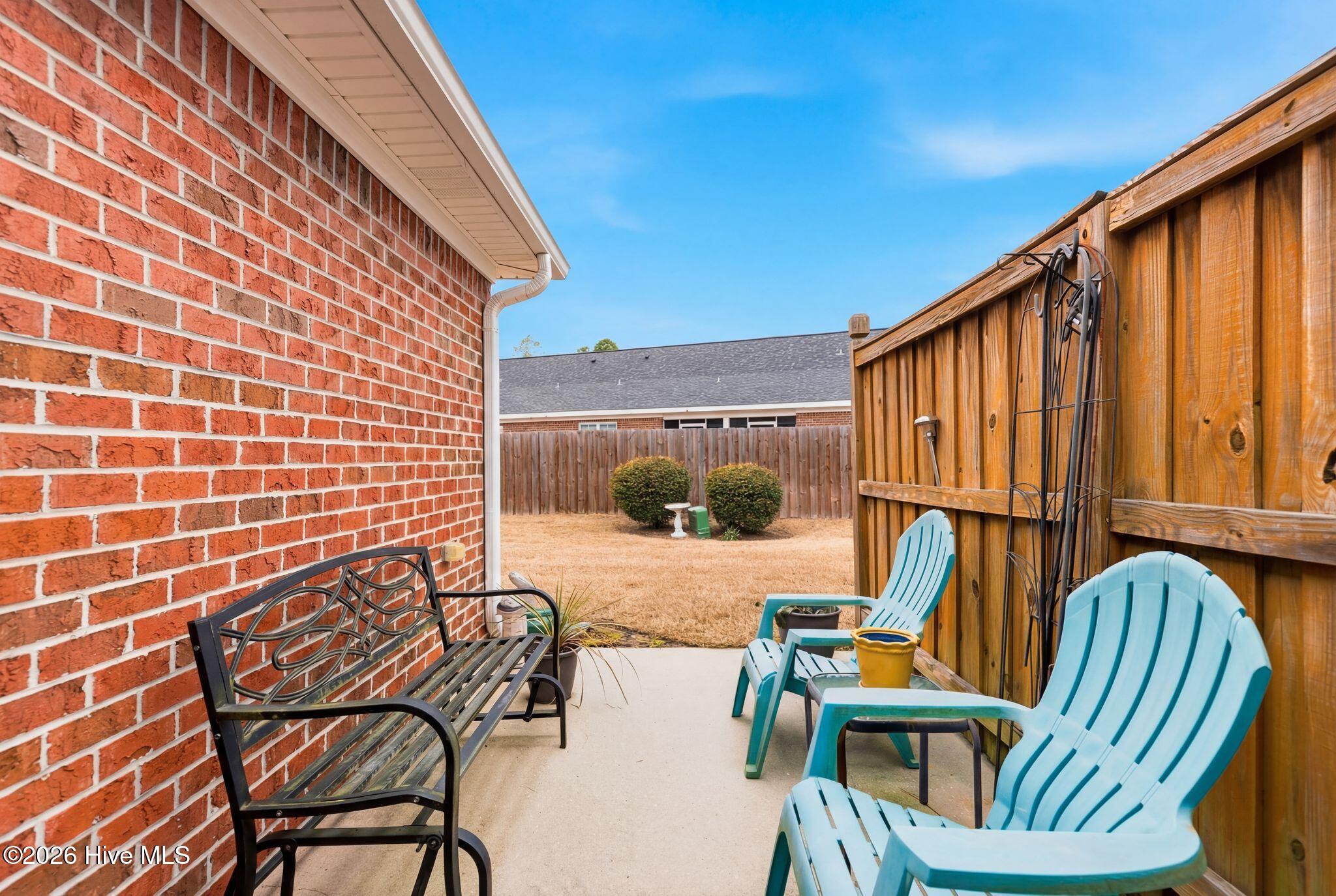 100557831 | Photo 36