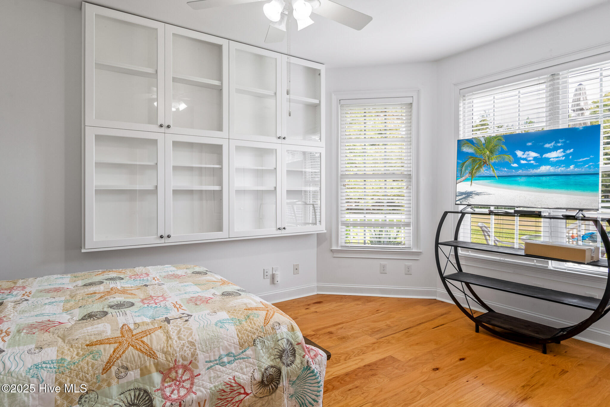 100528098 | Photo 30