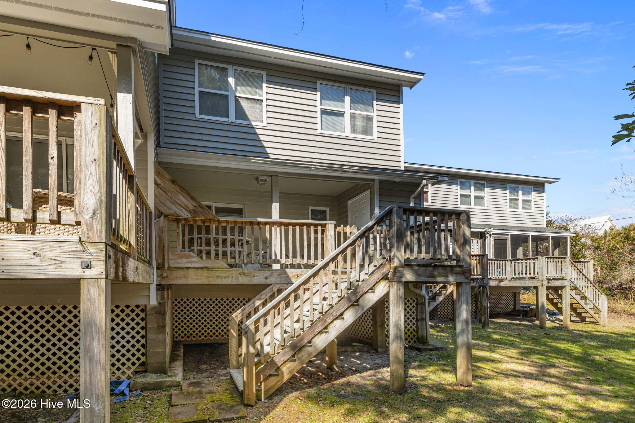 100557807 | Photo 31