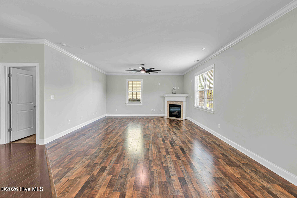 100566464 | Photo 16