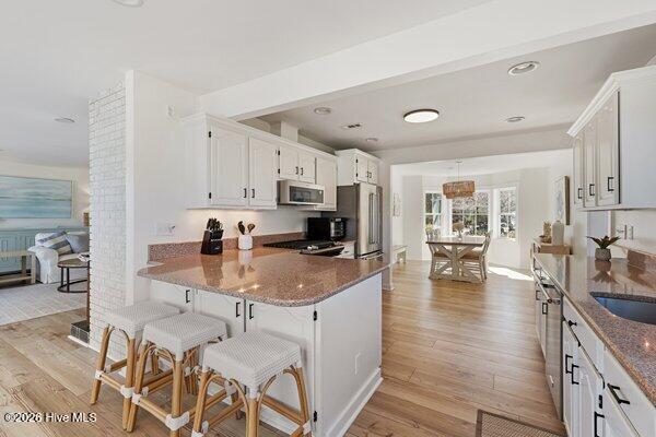 100556349 | Photo 12