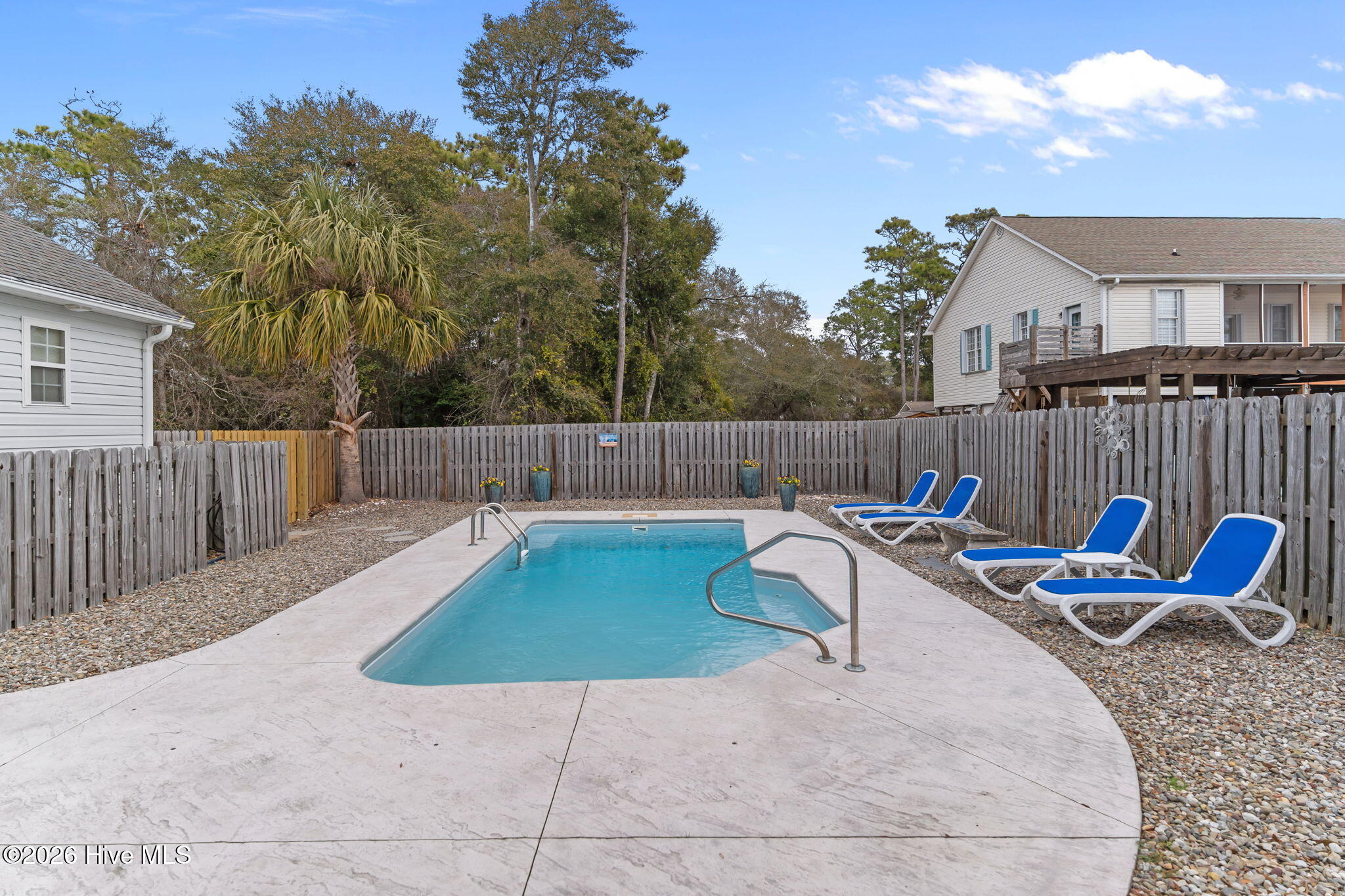 100555796 | Photo 44