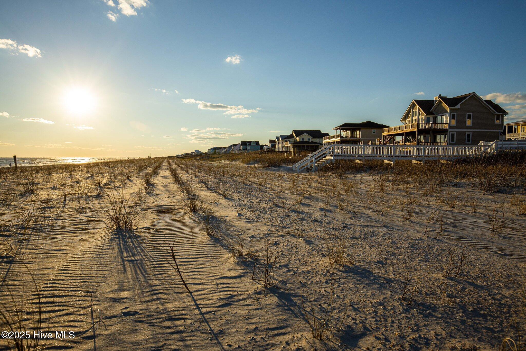 100540385 | Photo 78