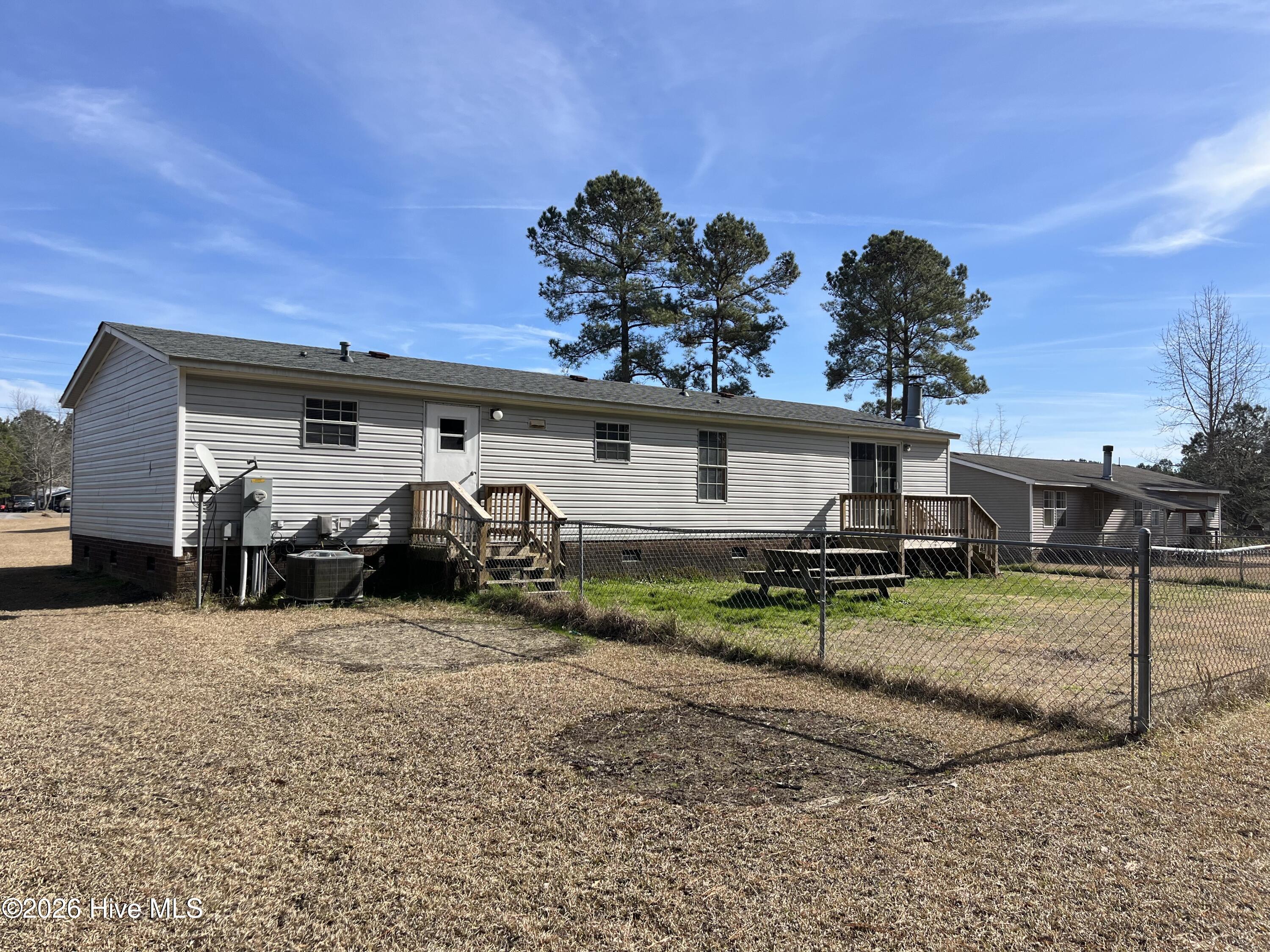 100552039 | Photo 28