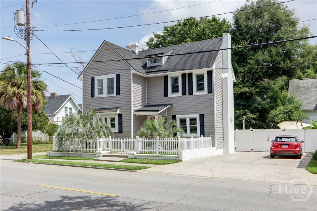 Photo 3 of Single family home for sale at 1810 Habersham St, Savannah, GA 31401 | MLS# SA364803 | Listing updated on 2026-09-21