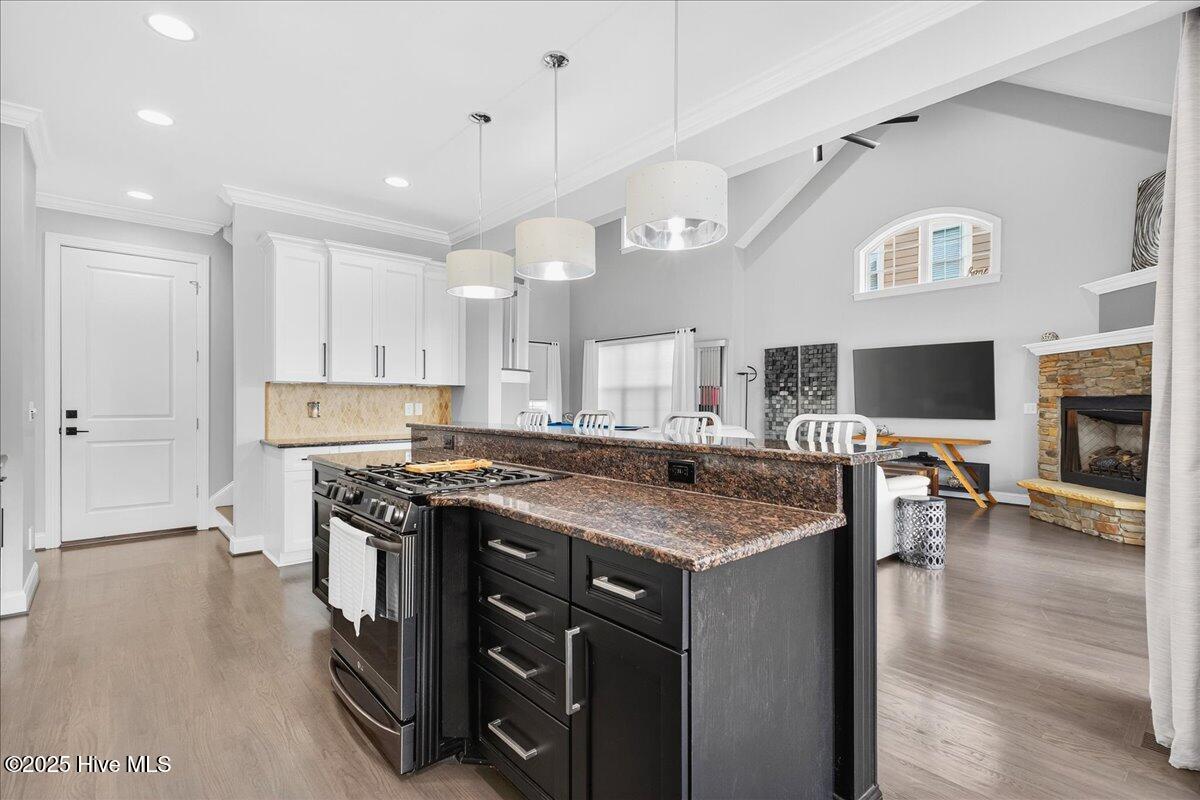 100530632 | Photo 13