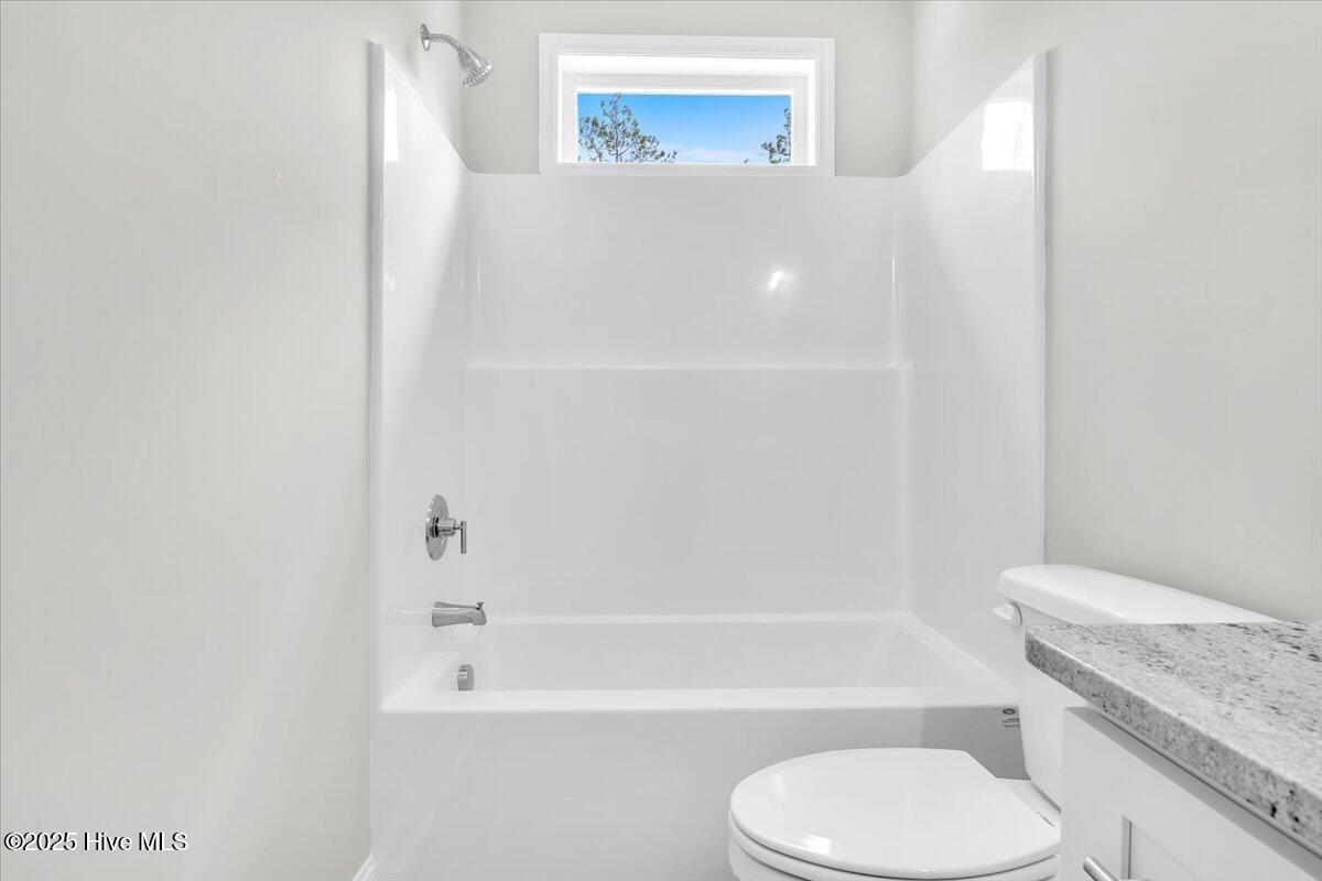 100525467 | Photo 24