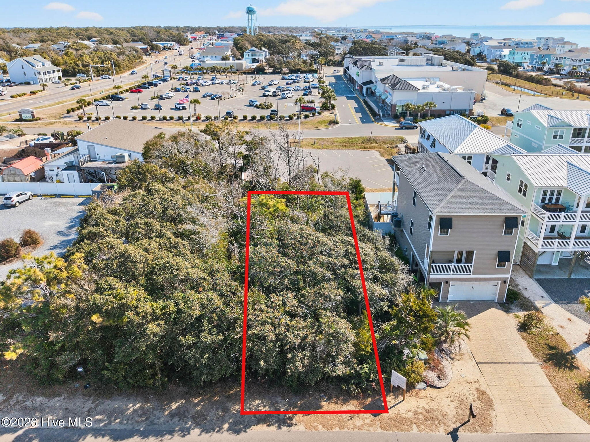 100553915 | Photo 17