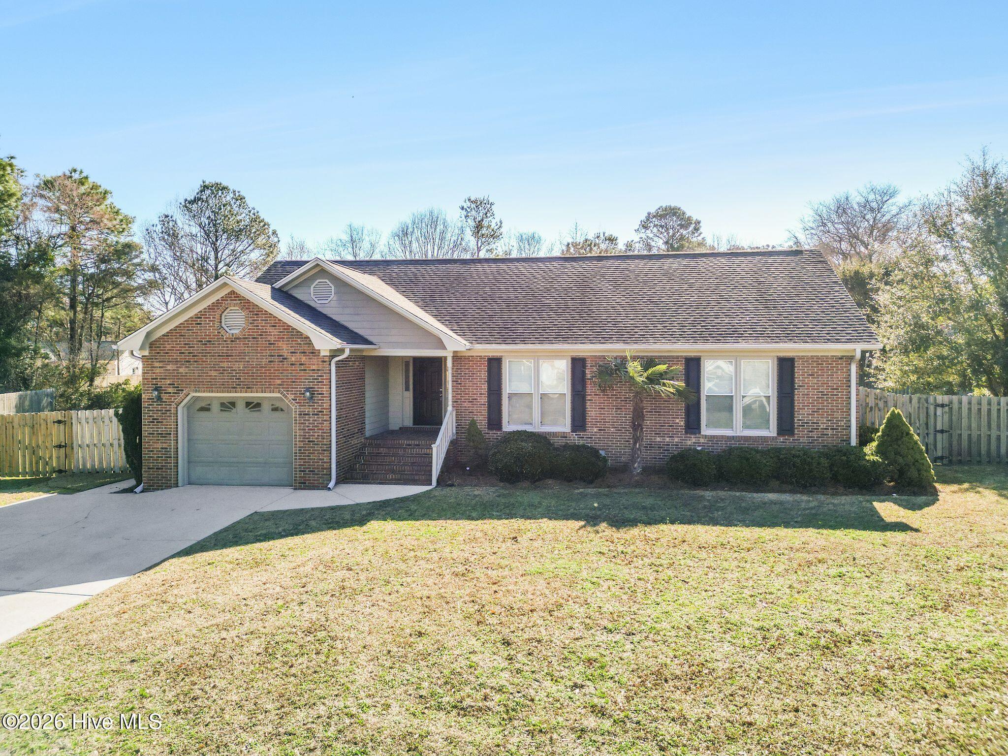 100556381 | Photo 71