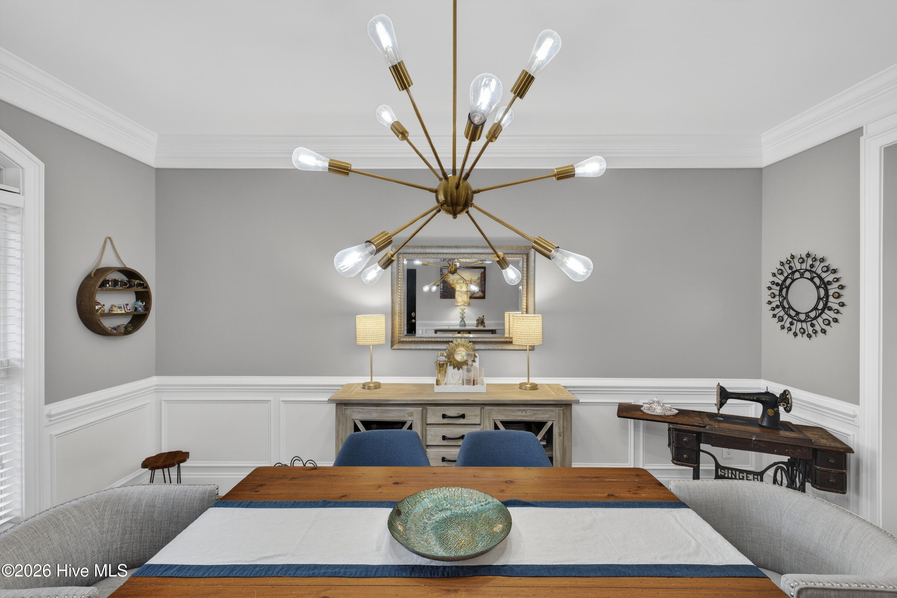 100557887 | Photo 15