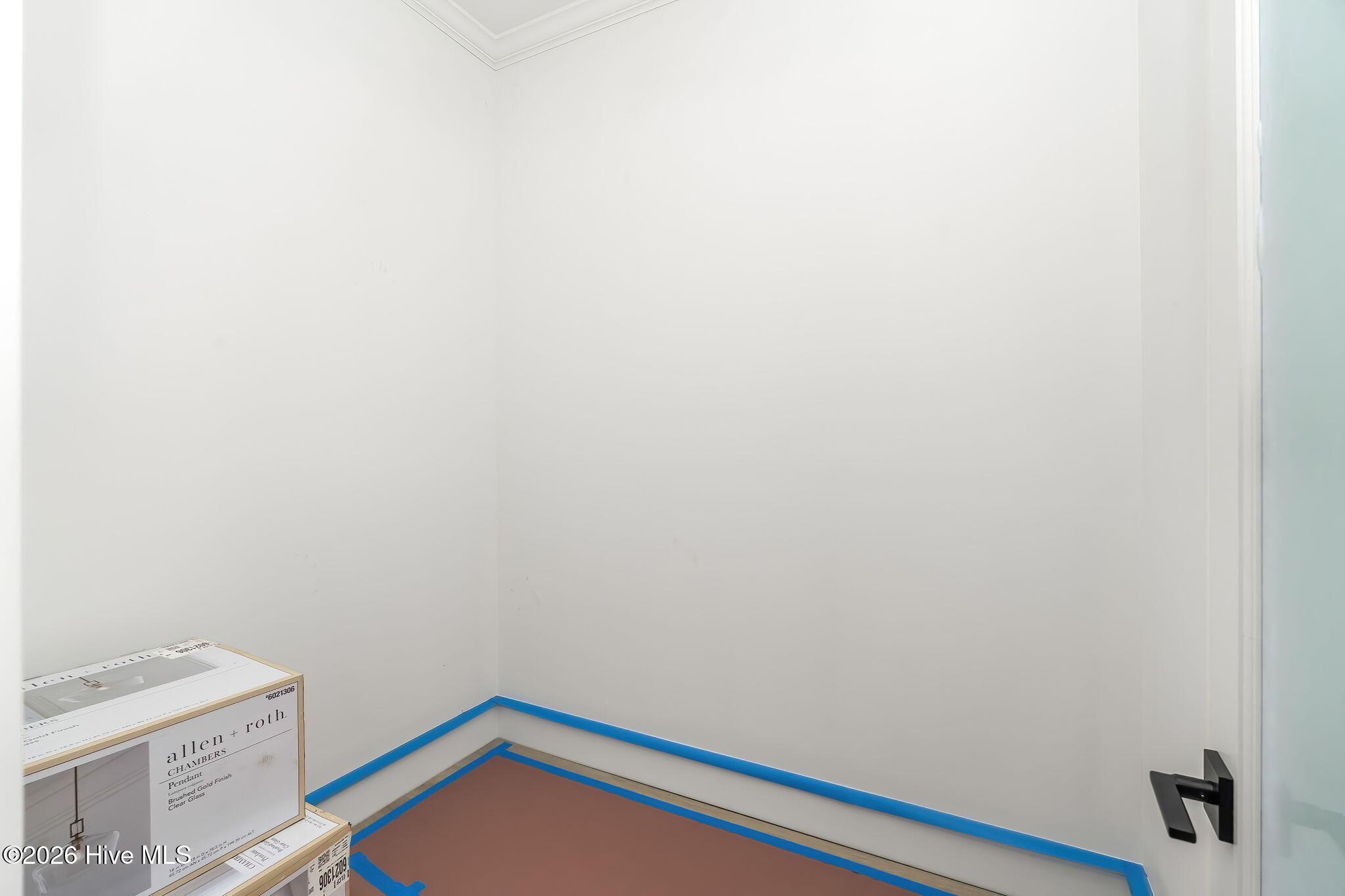 100525110 | Photo 33