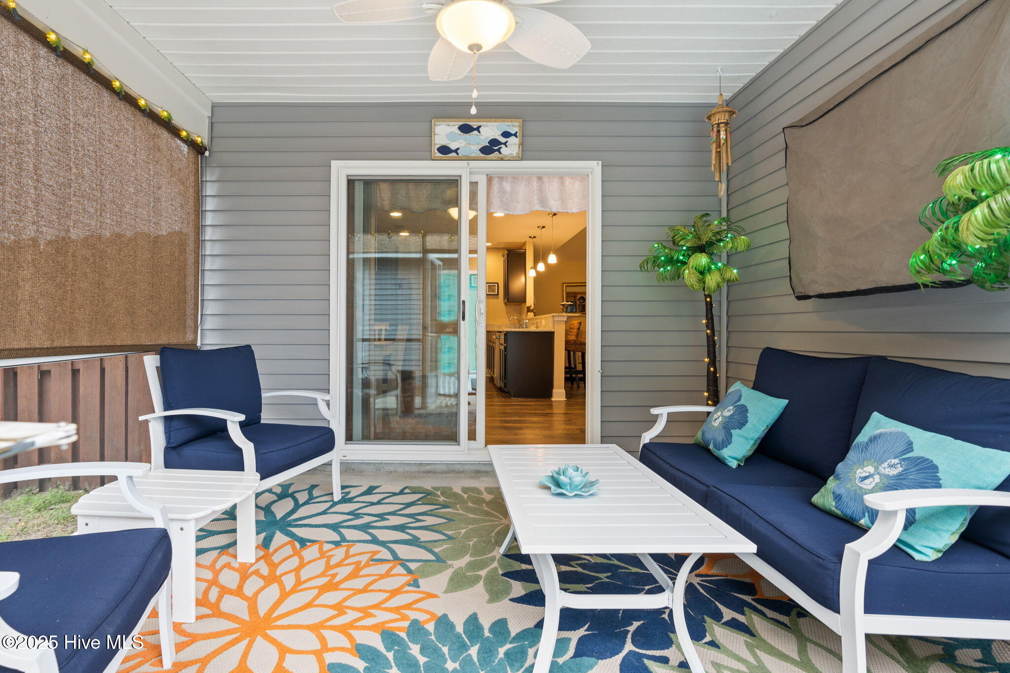 100546939 | Photo 33