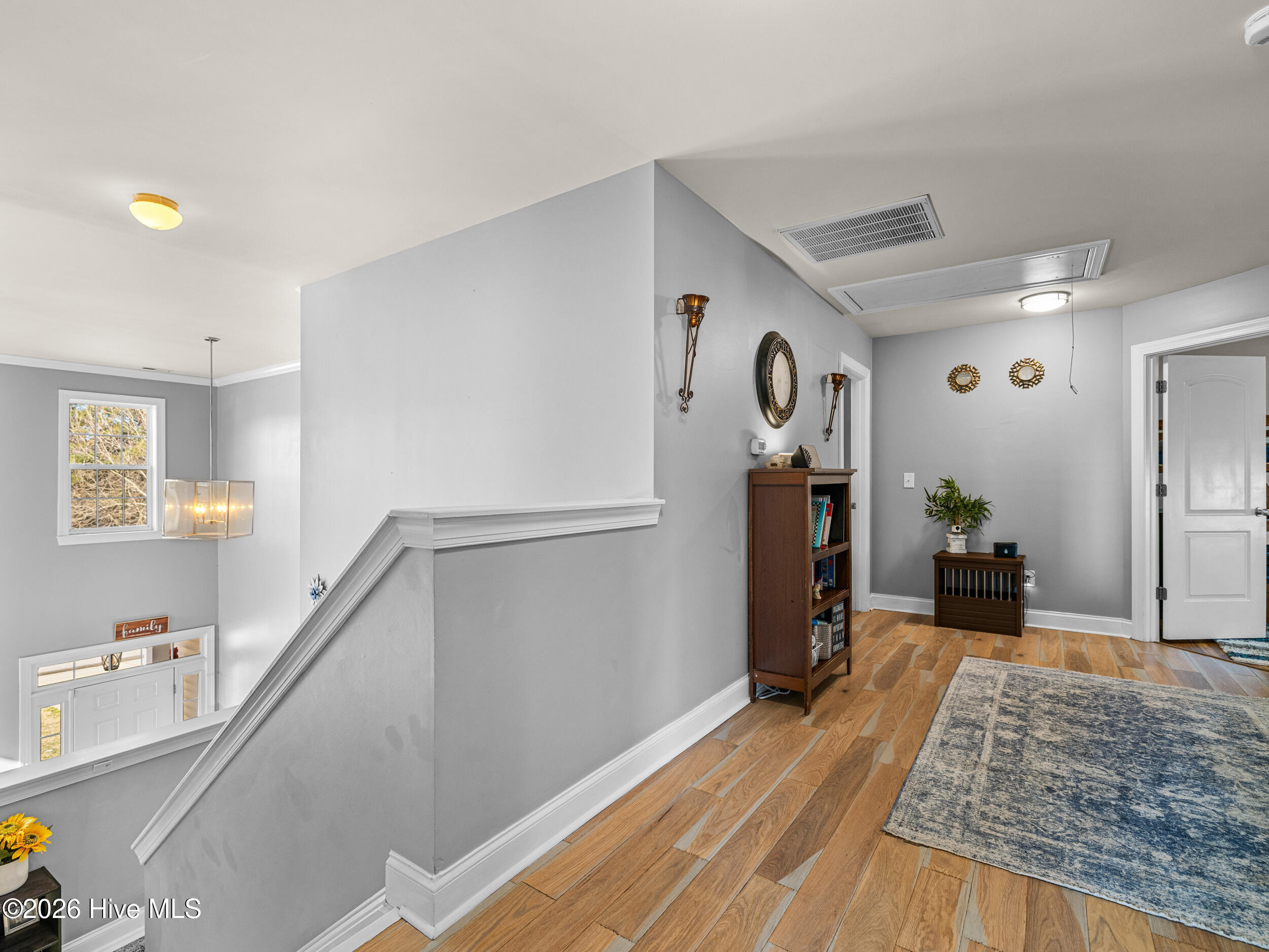 100554217 | Photo 39