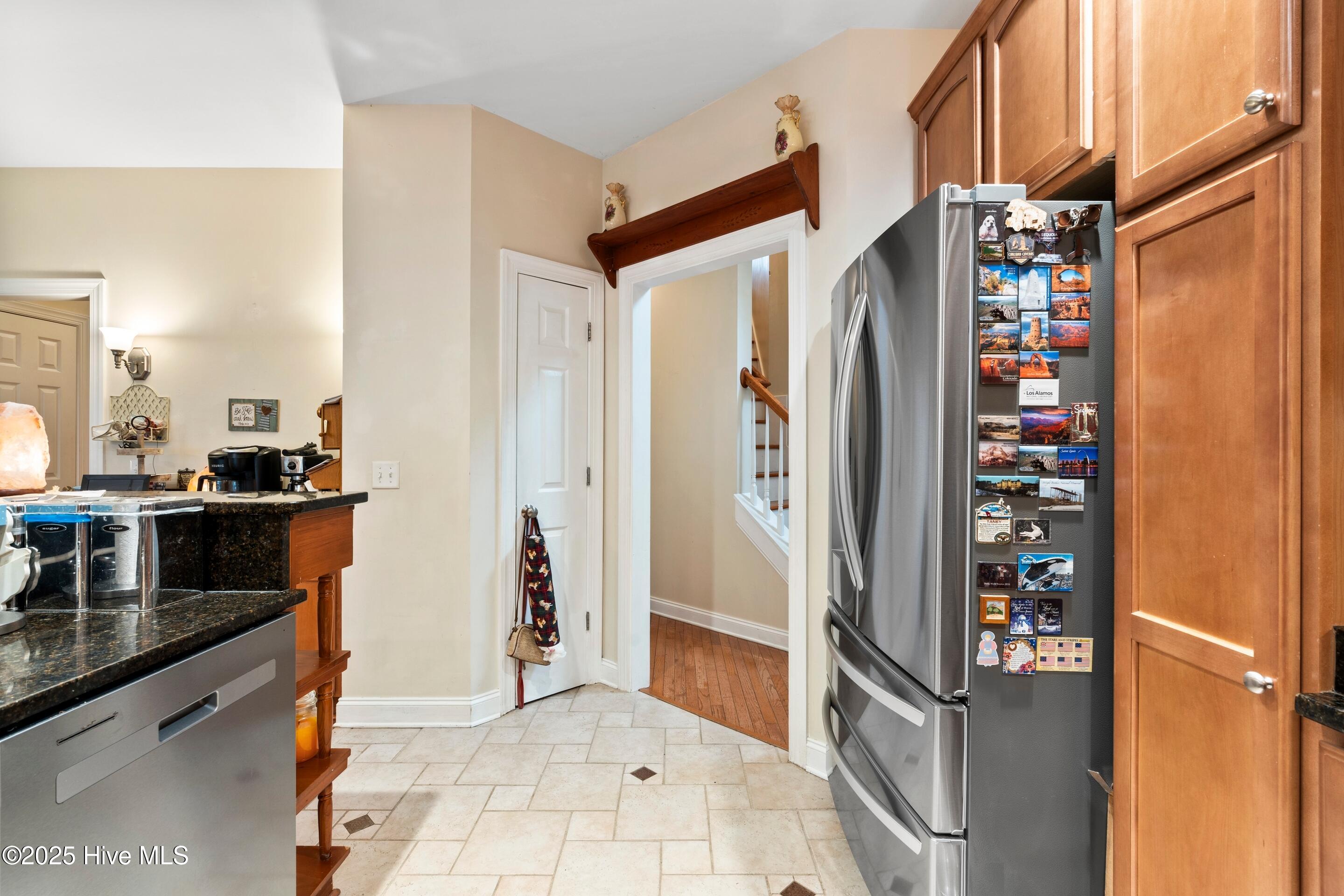 100522609 | Photo 13