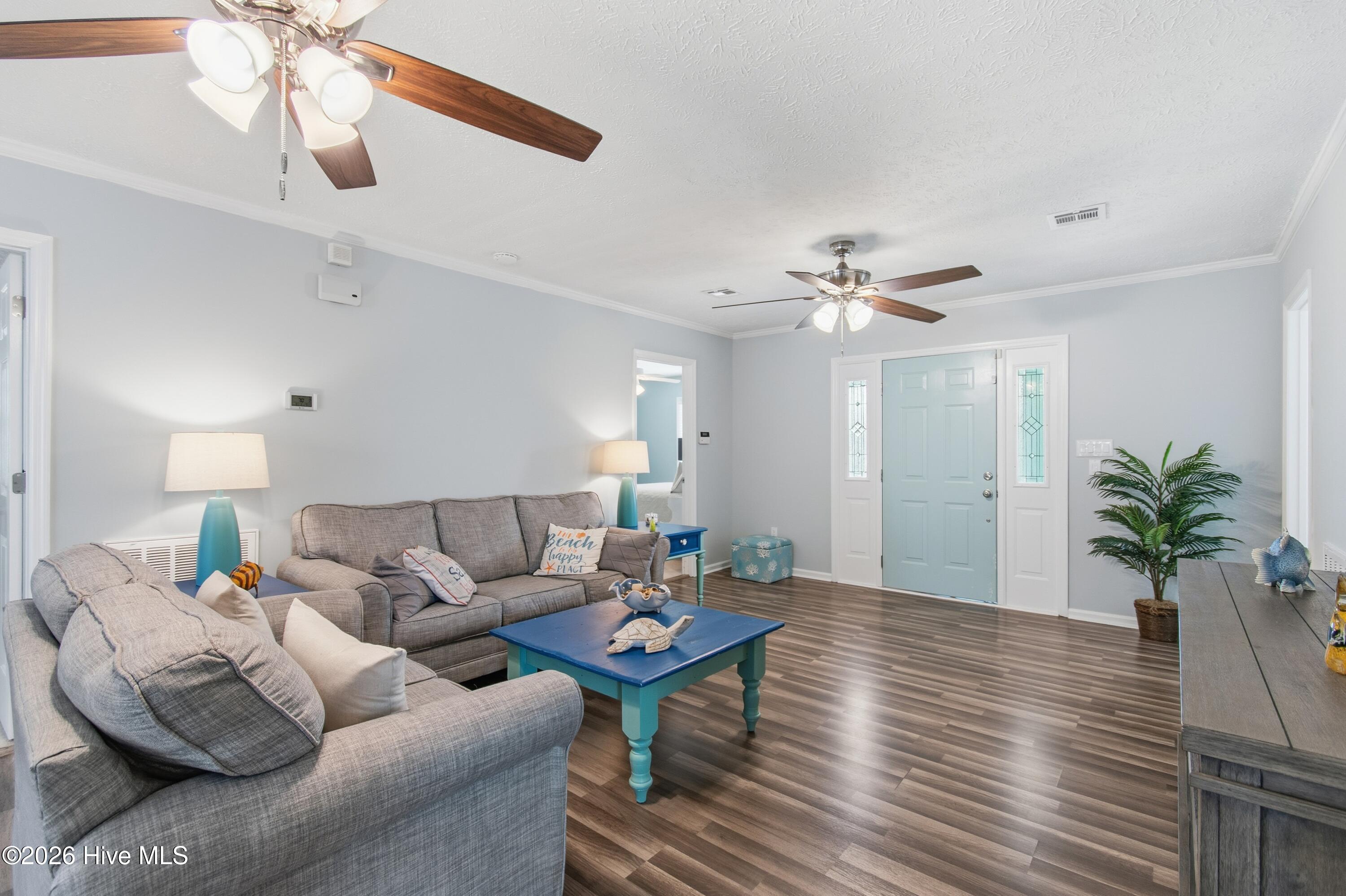 100550998 | Photo 13